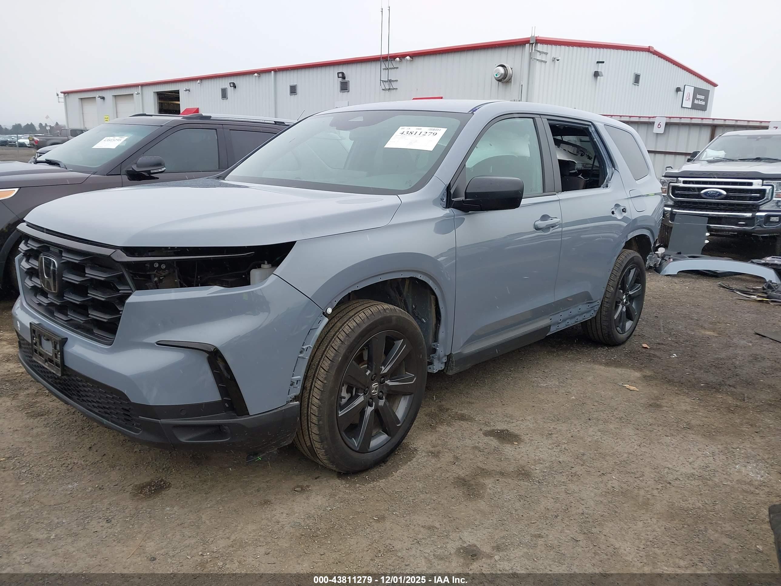 HONDA PILOT image 2