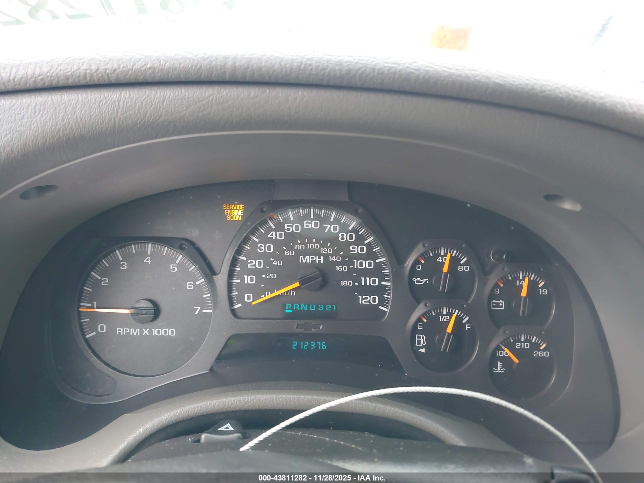 CHEVROLET TRAILBLAZER image 7