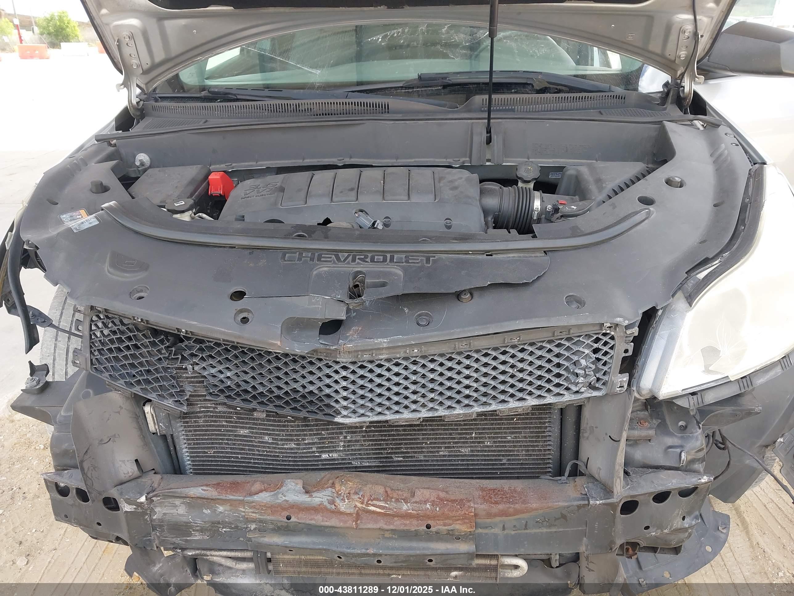 CHEVROLET TRAVERSE image 10