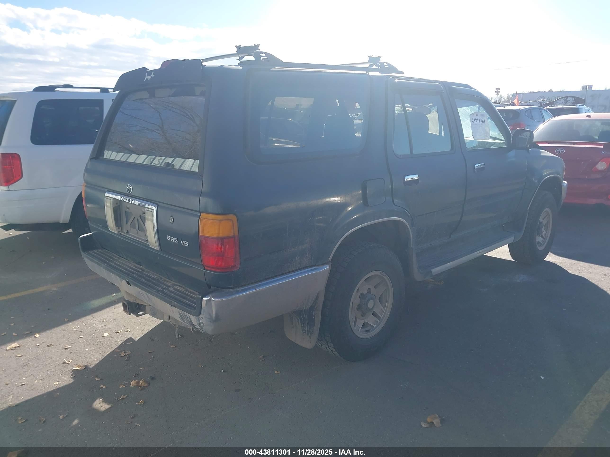TOYOTA 4RUNNER image 4