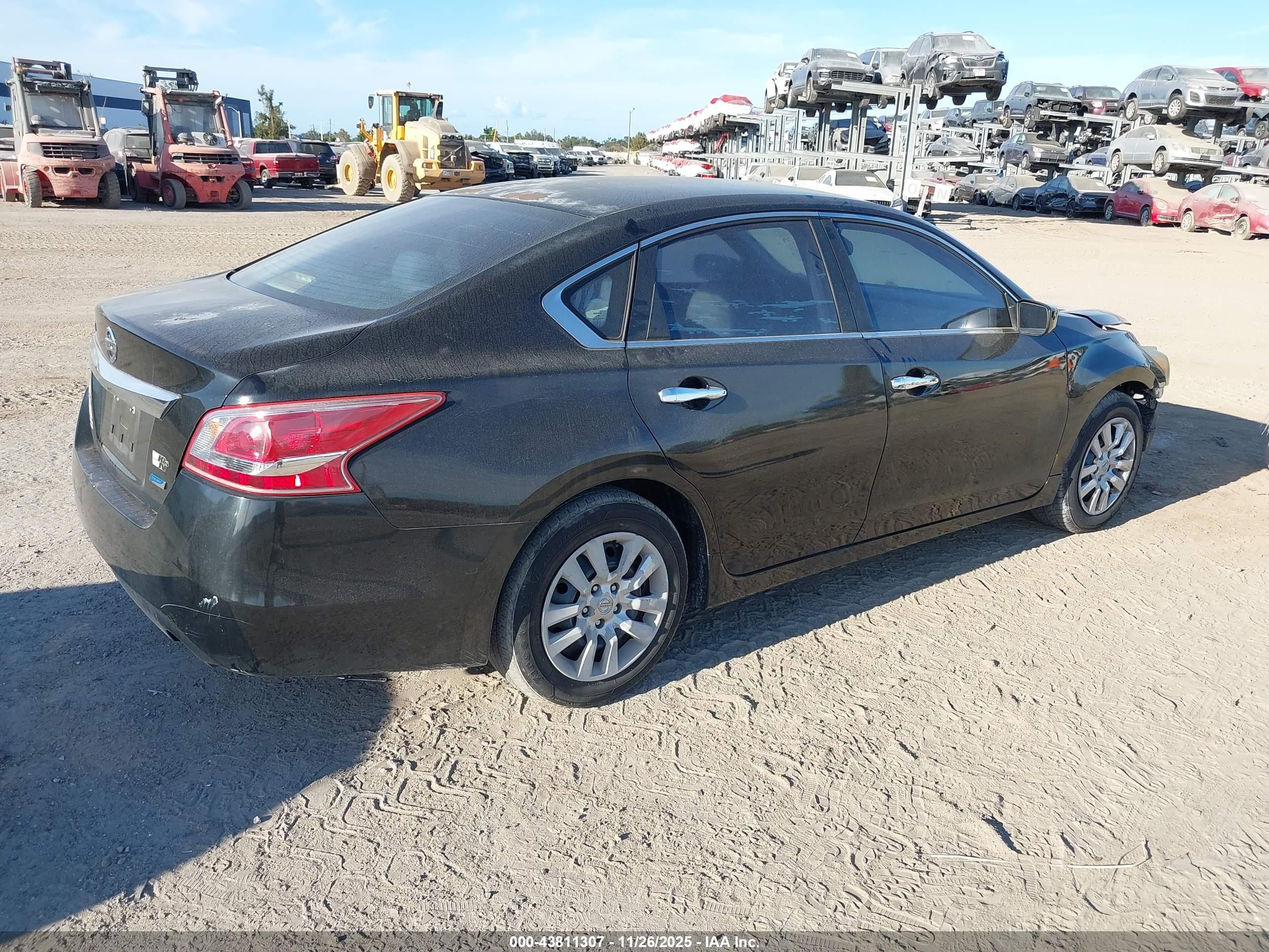 NISSAN ALTIMA image 4