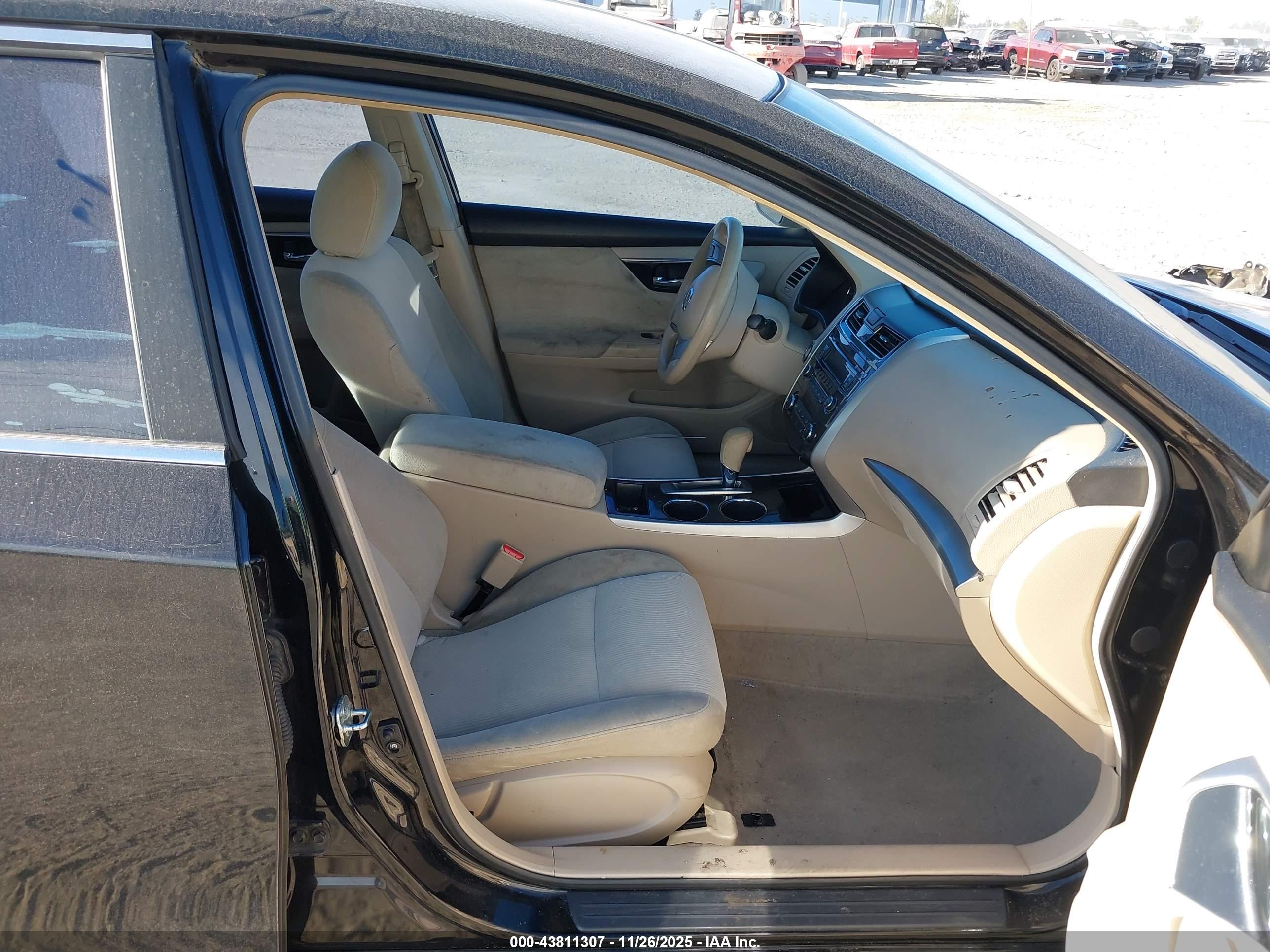 NISSAN ALTIMA image 5