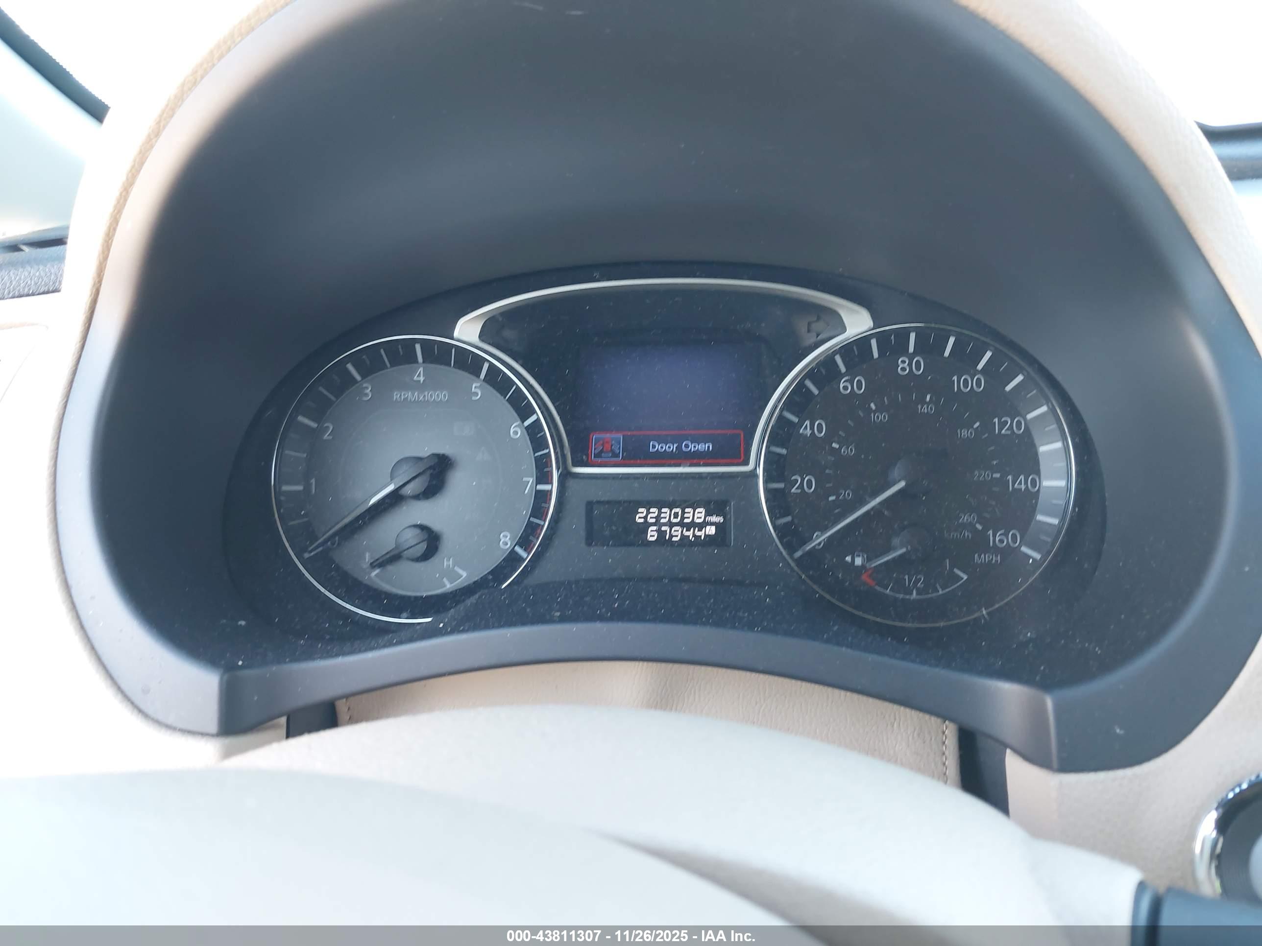 NISSAN ALTIMA image 7
