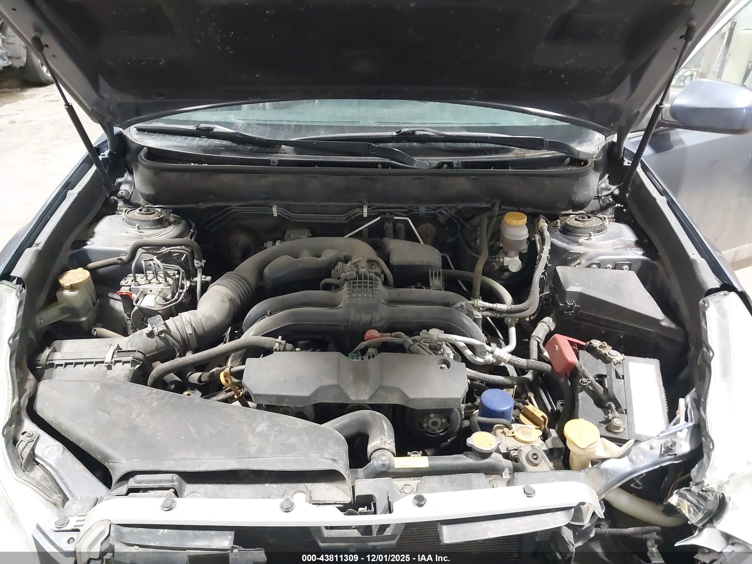 SUBARU OUTBACK image 10