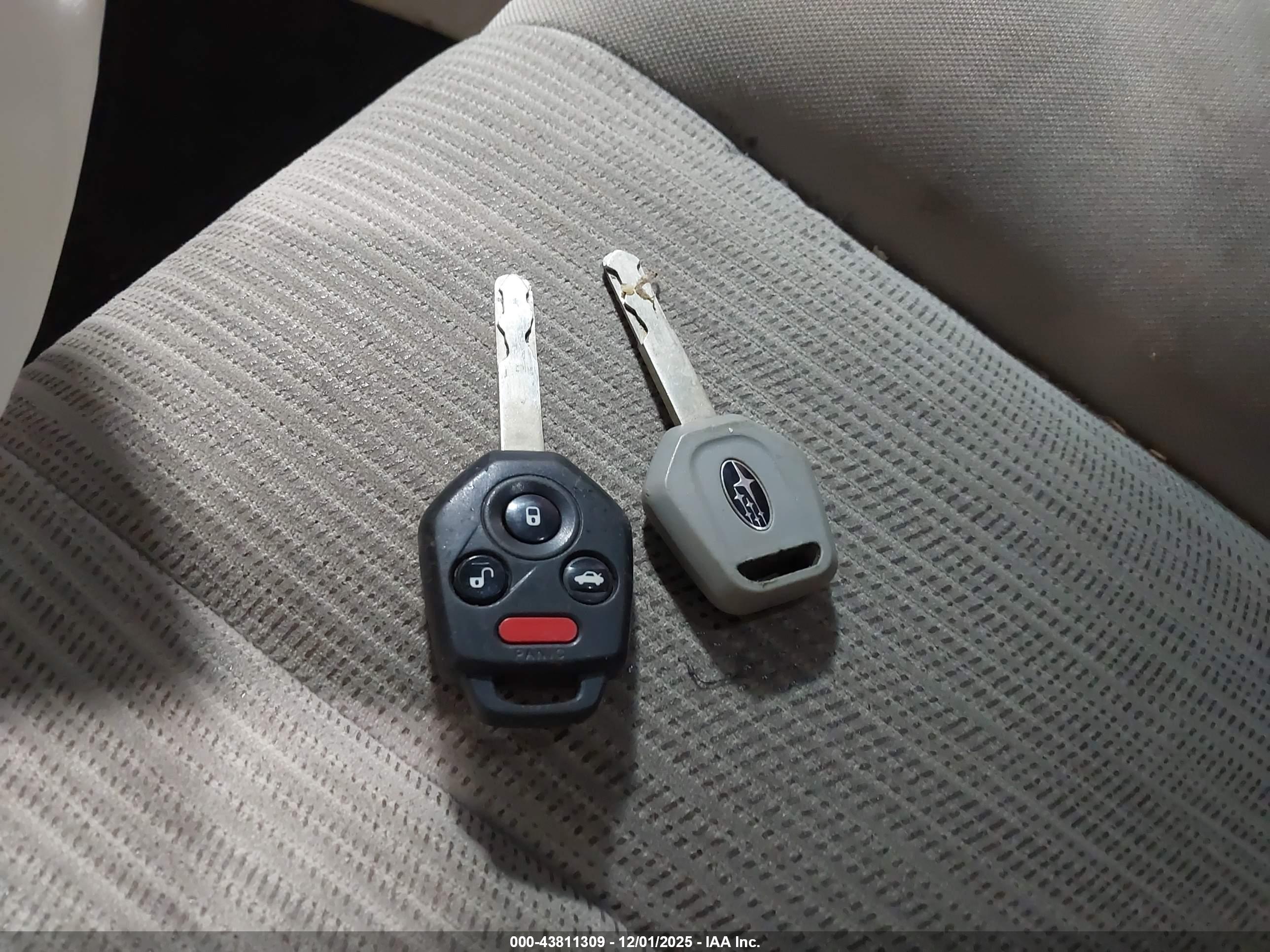 SUBARU OUTBACK image 11