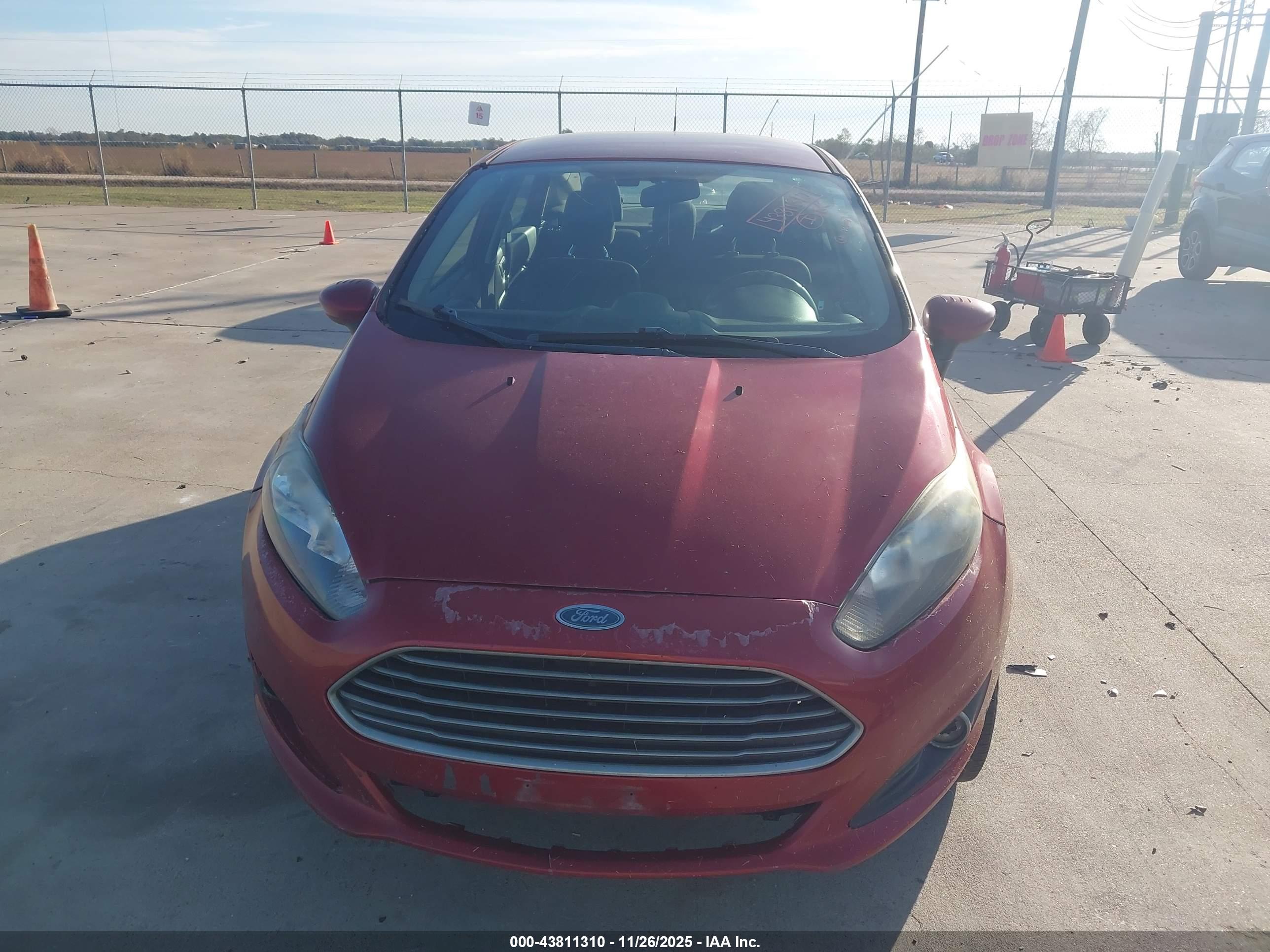 FORD FIESTA image 6