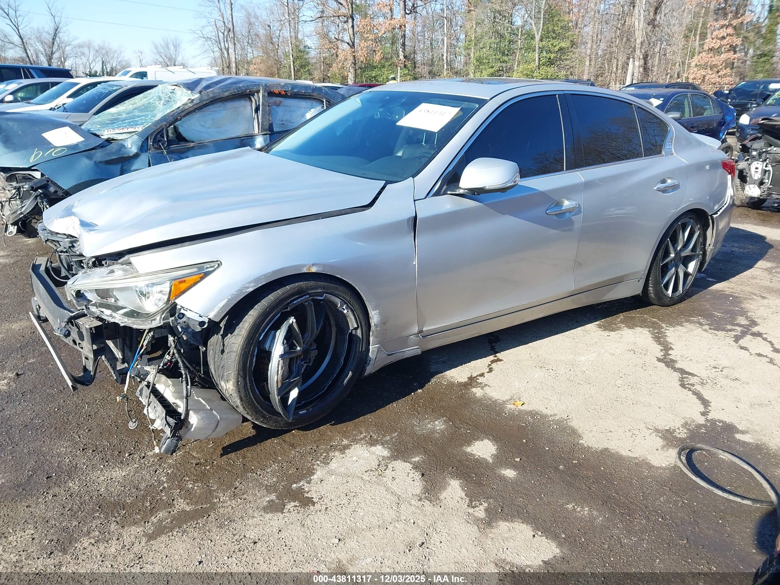 INFINITI Q50 image 2