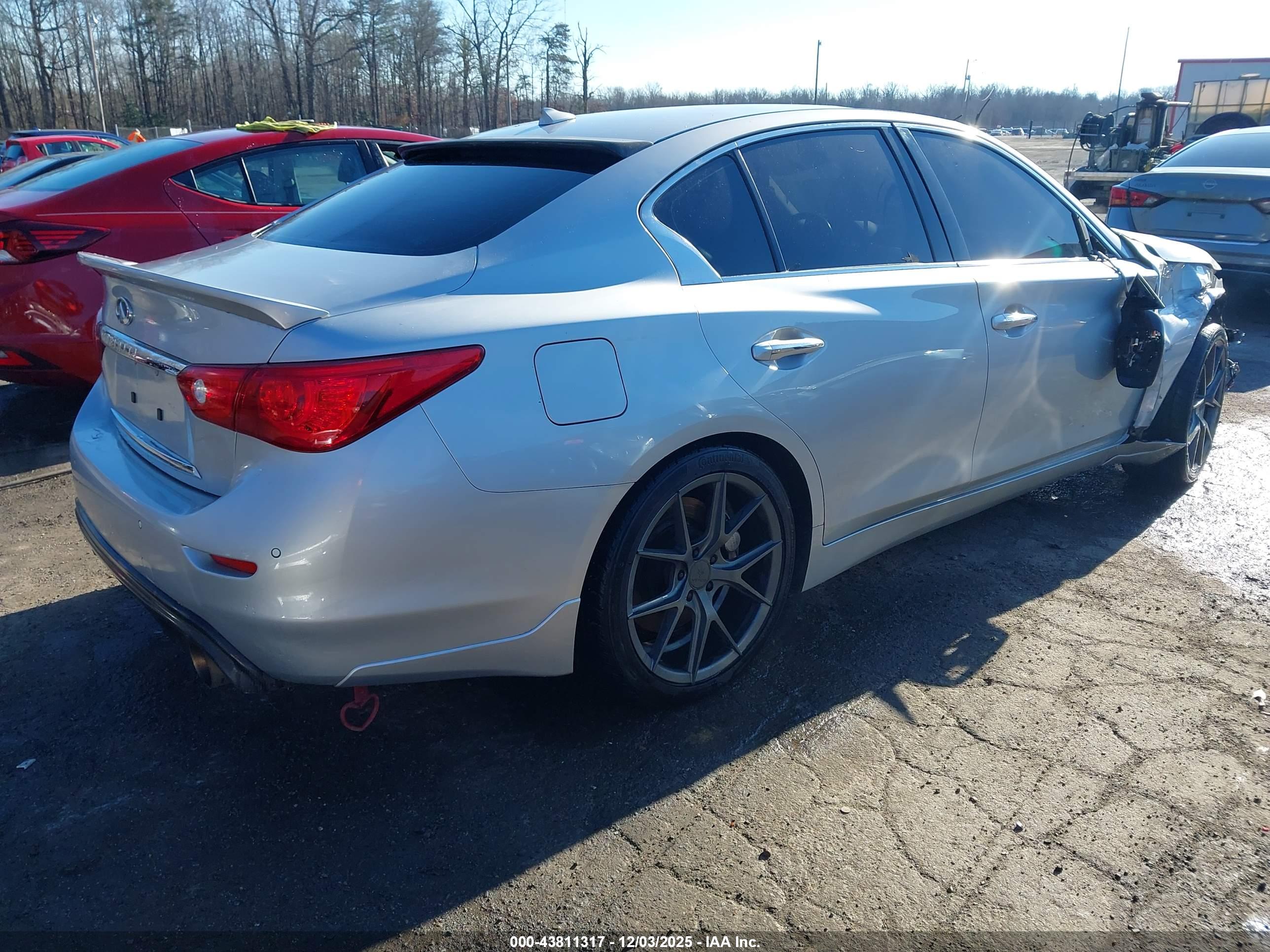 INFINITI Q50 image 4