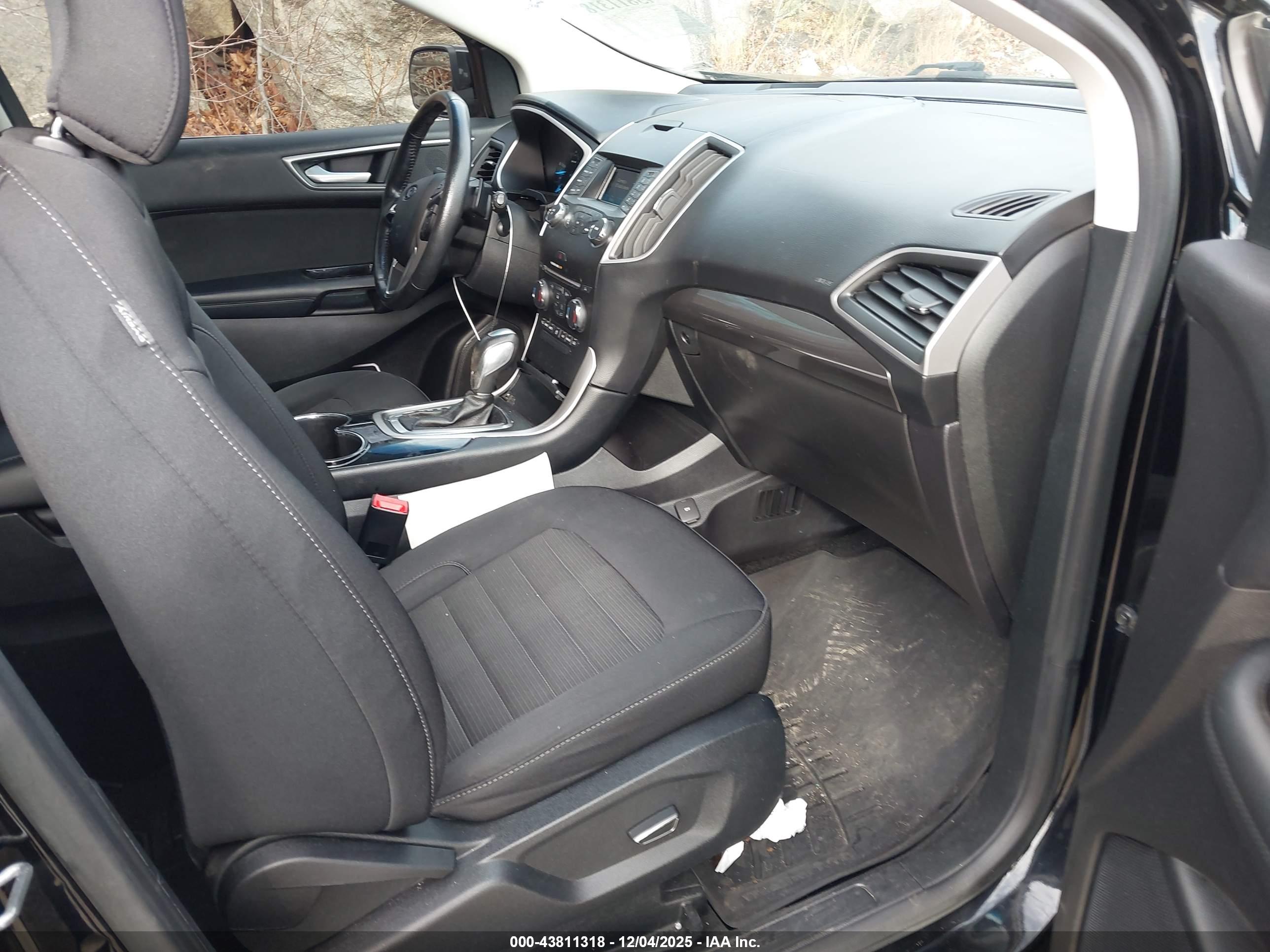 FORD EDGE image 5
