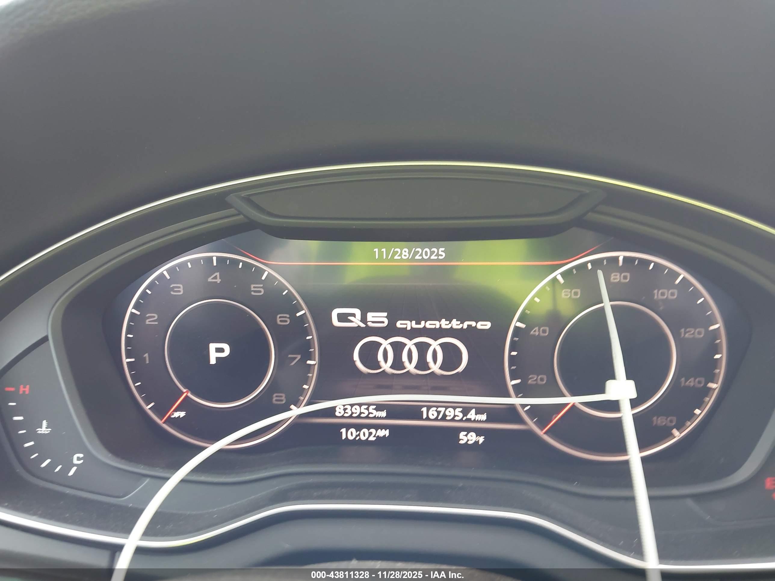 AUDI Q5 image 7