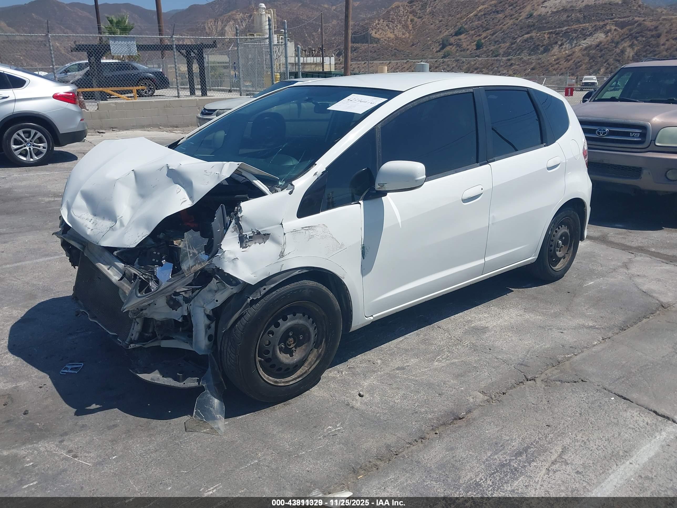HONDA FIT image 2