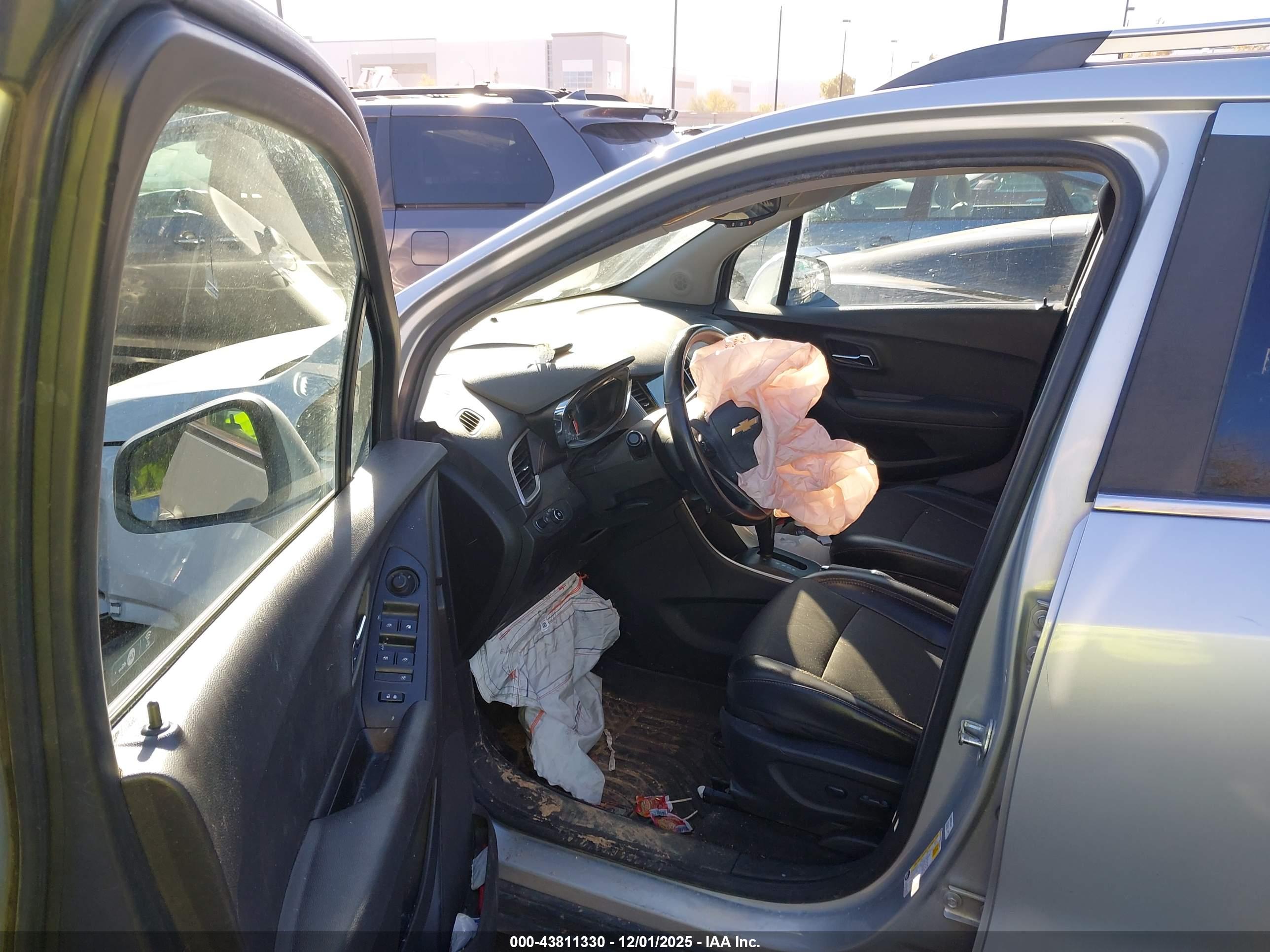 CHEVROLET TRAX image 5