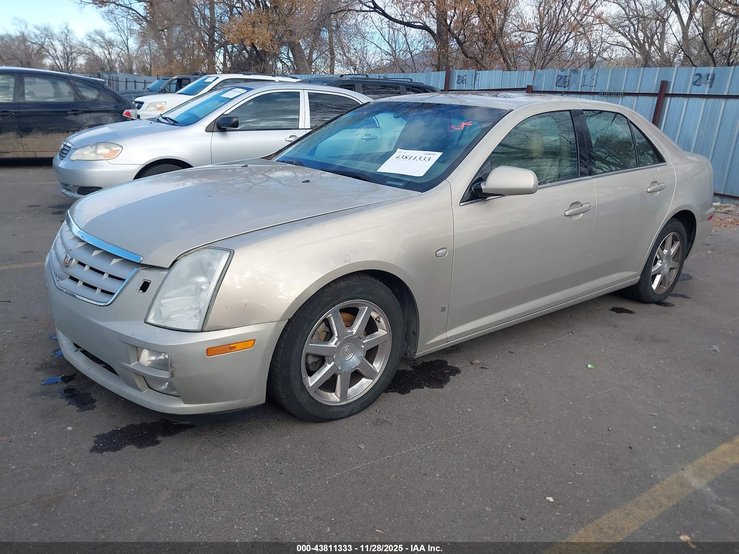 CADILLAC STS image 2
