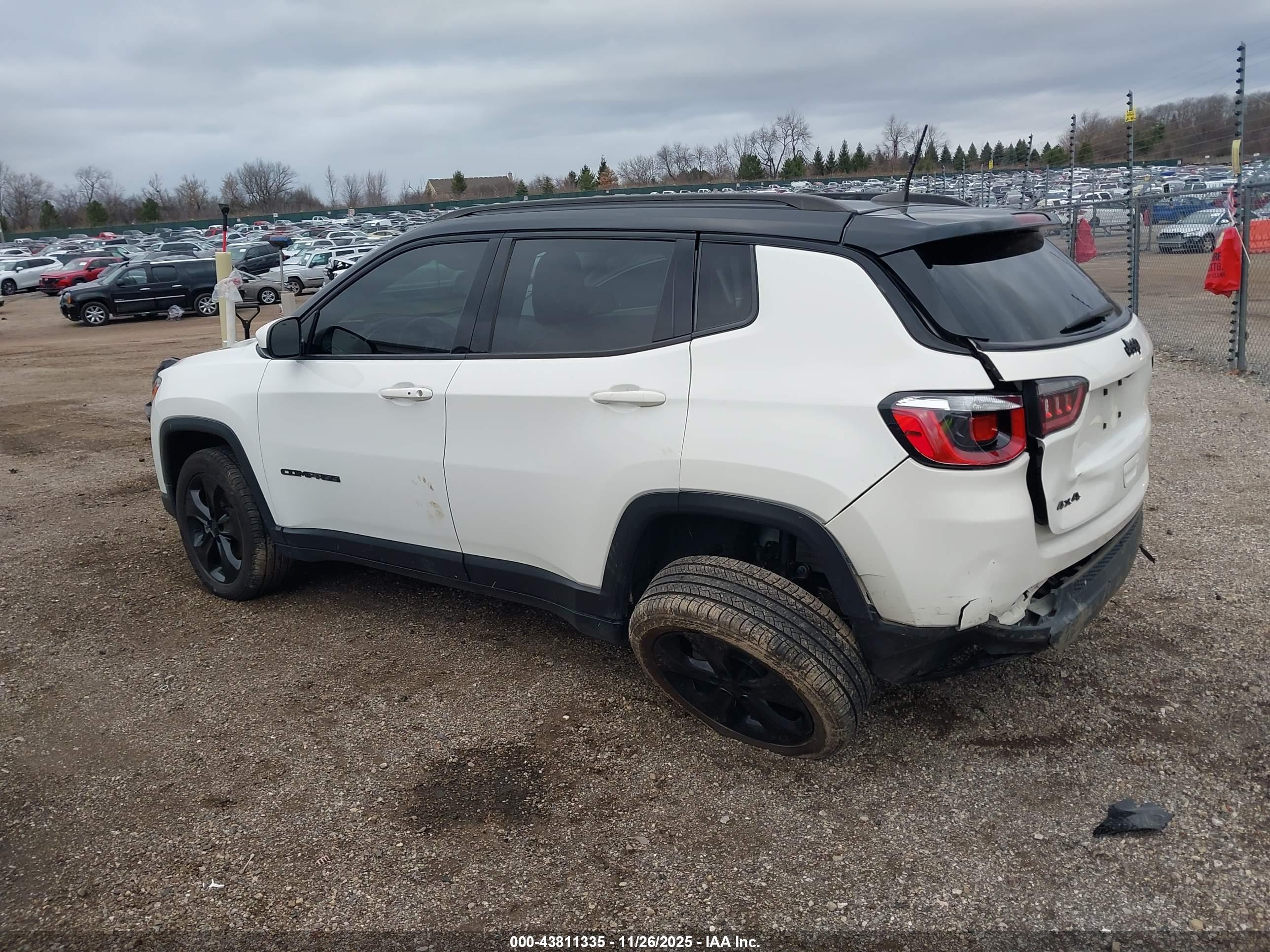 JEEP COMPASS image 3