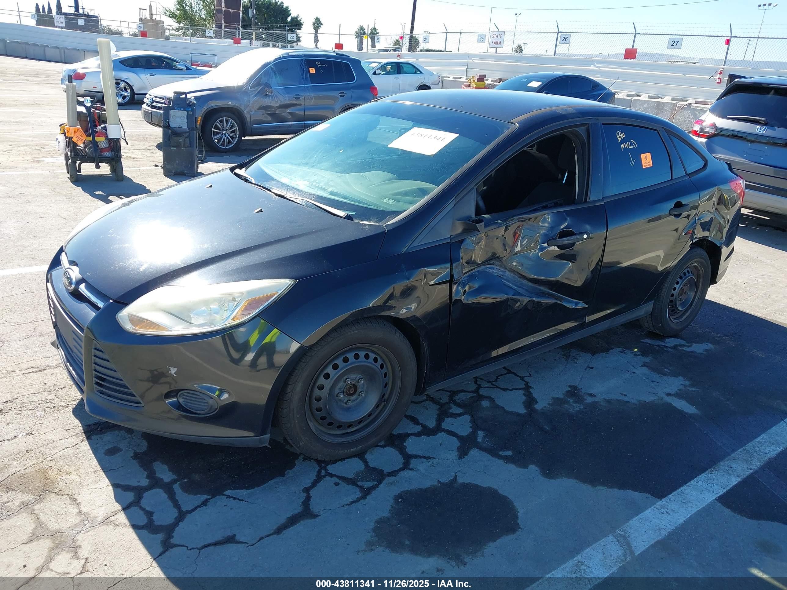 FORD FOCUS image 6