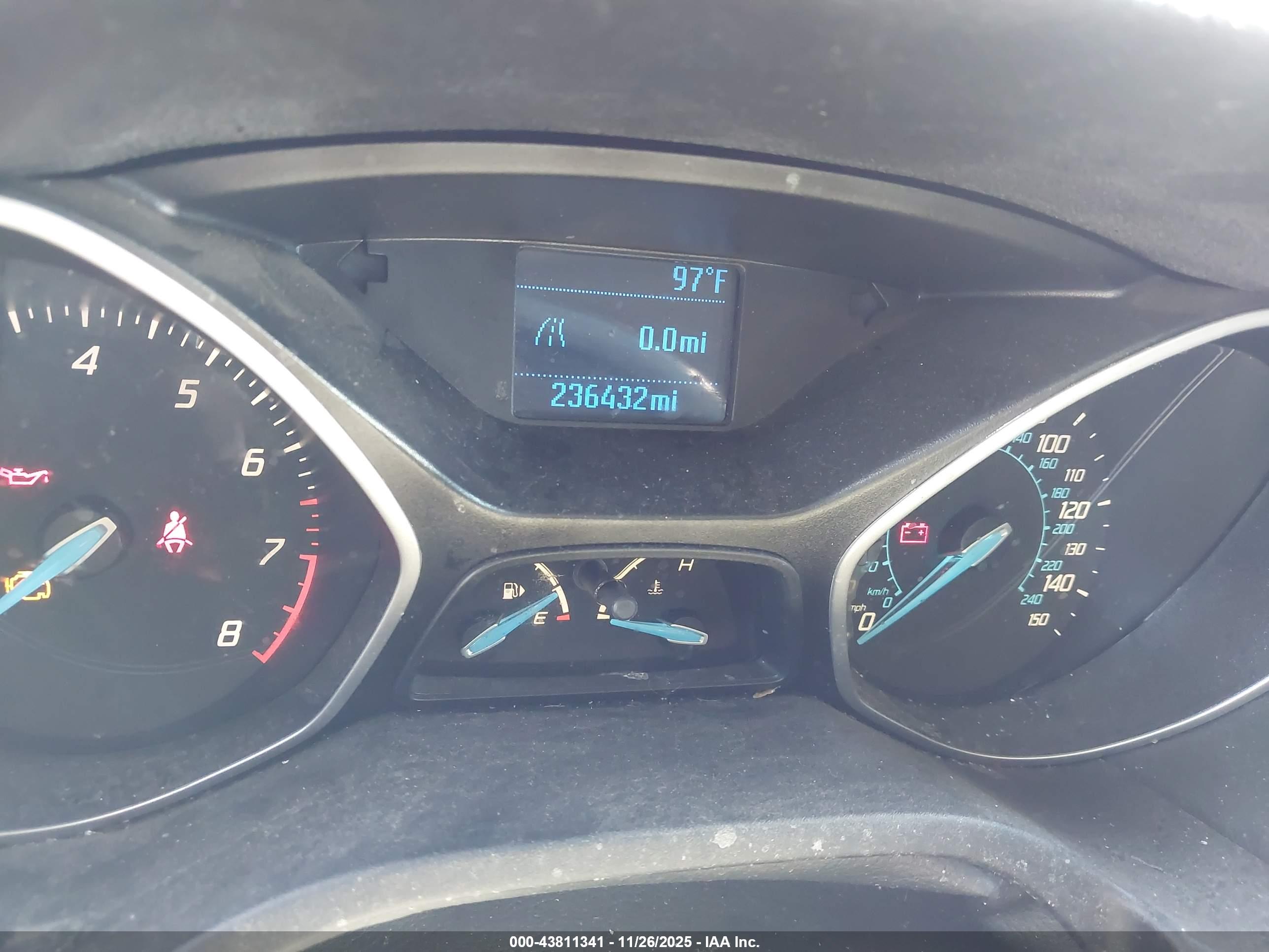 FORD FOCUS image 7