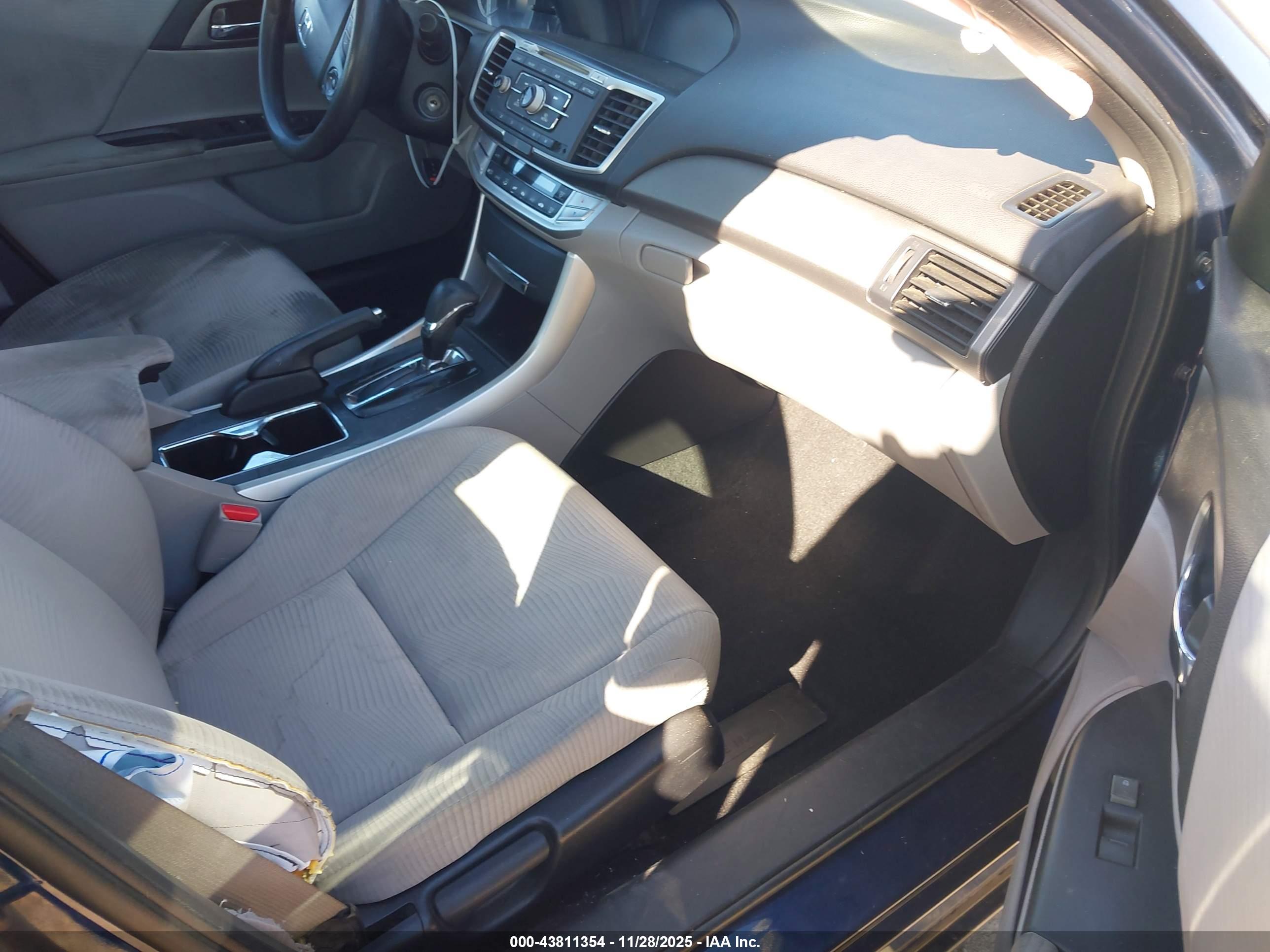 HONDA ACCORD image 5