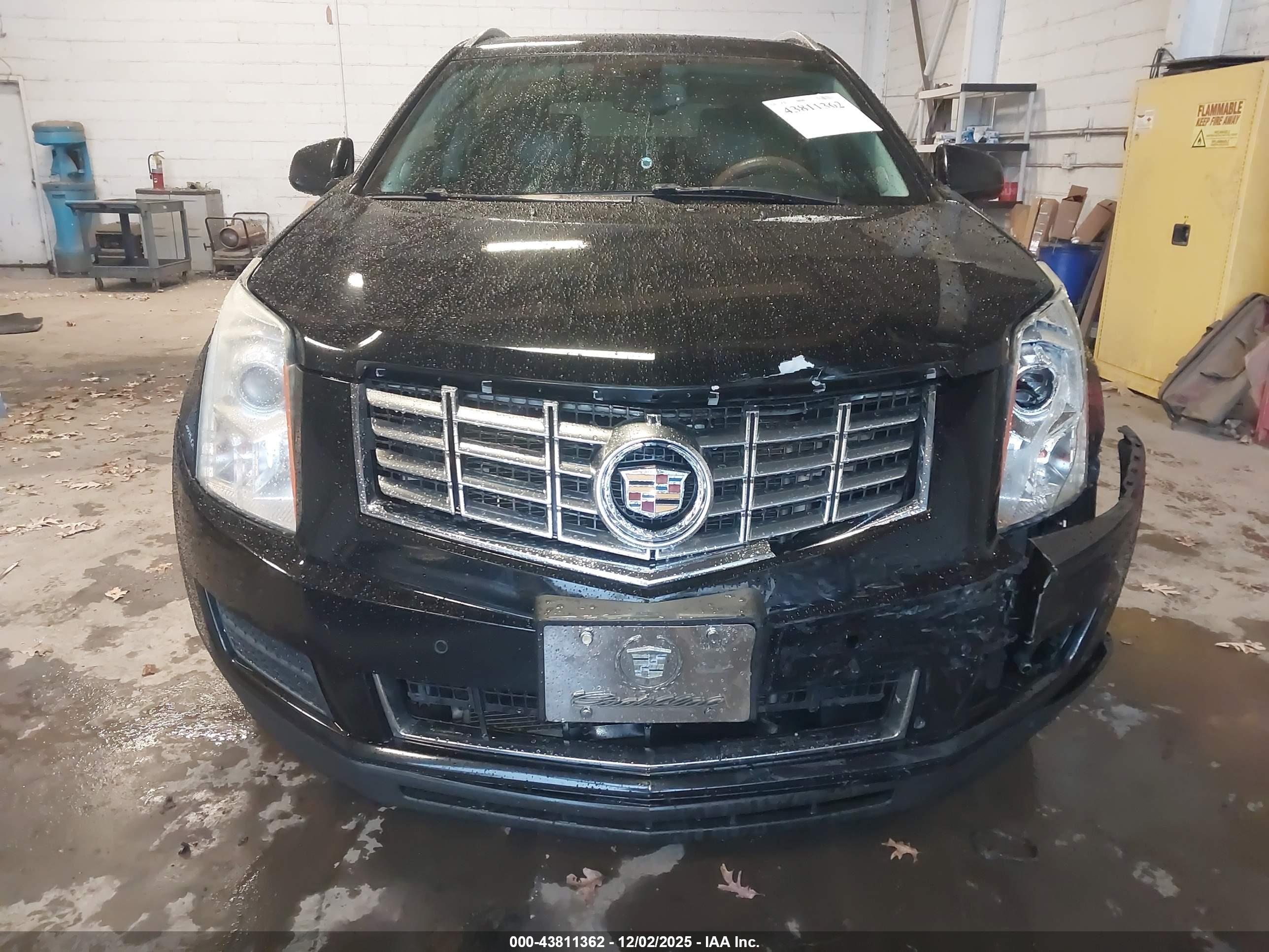 CADILLAC SRX image 6