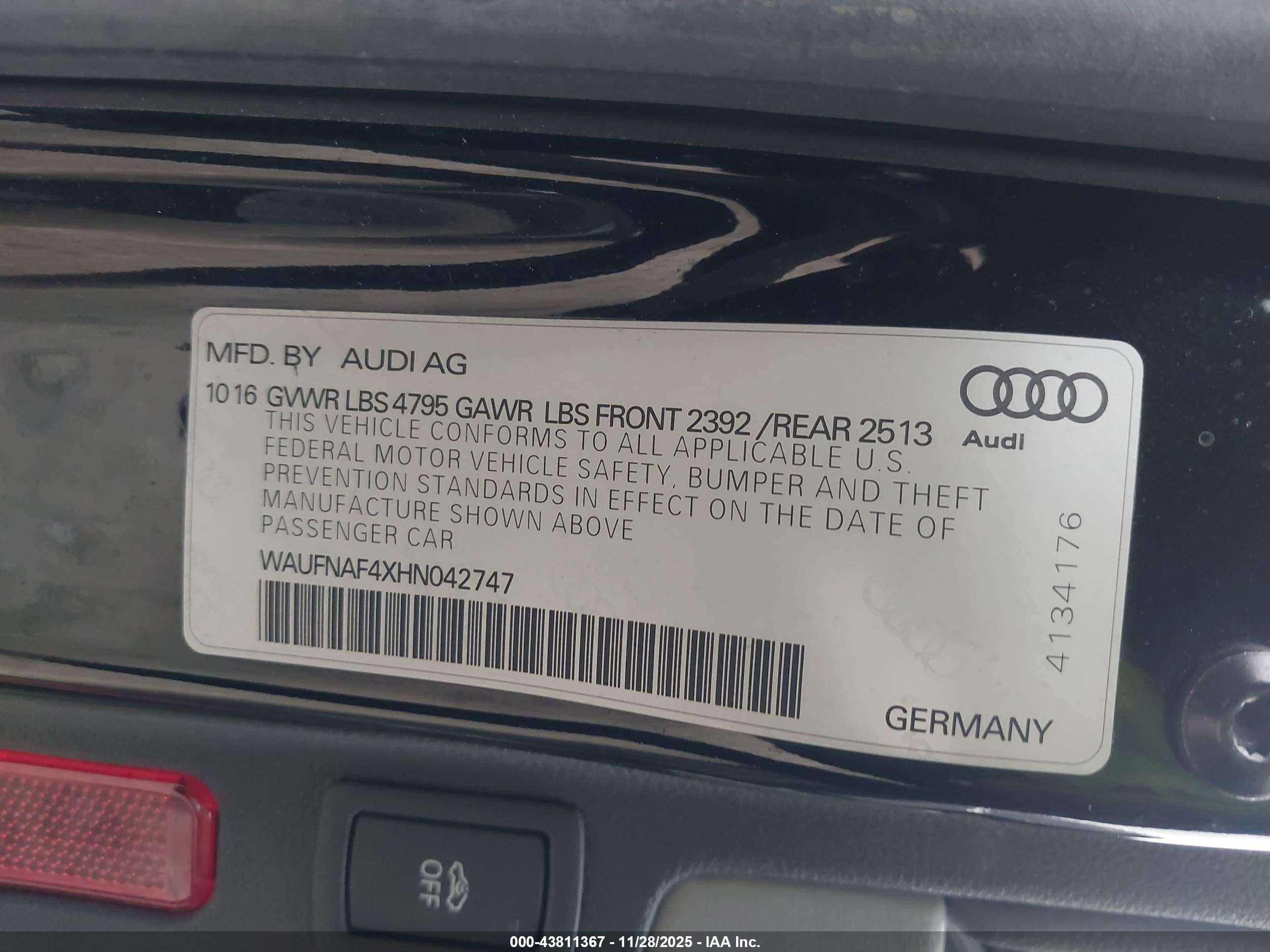AUDI A4 image 9
