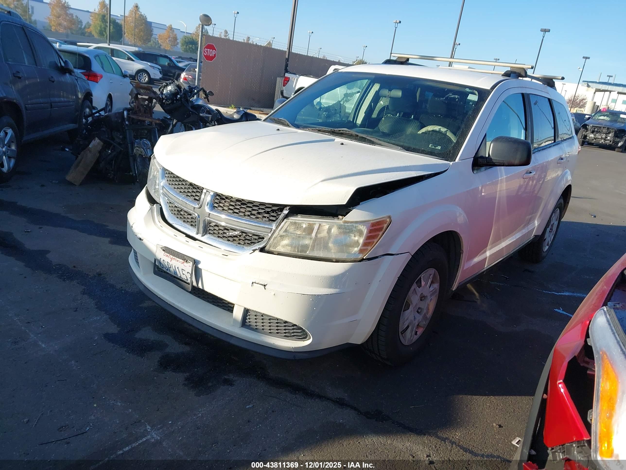 DODGE JOURNEY image 2