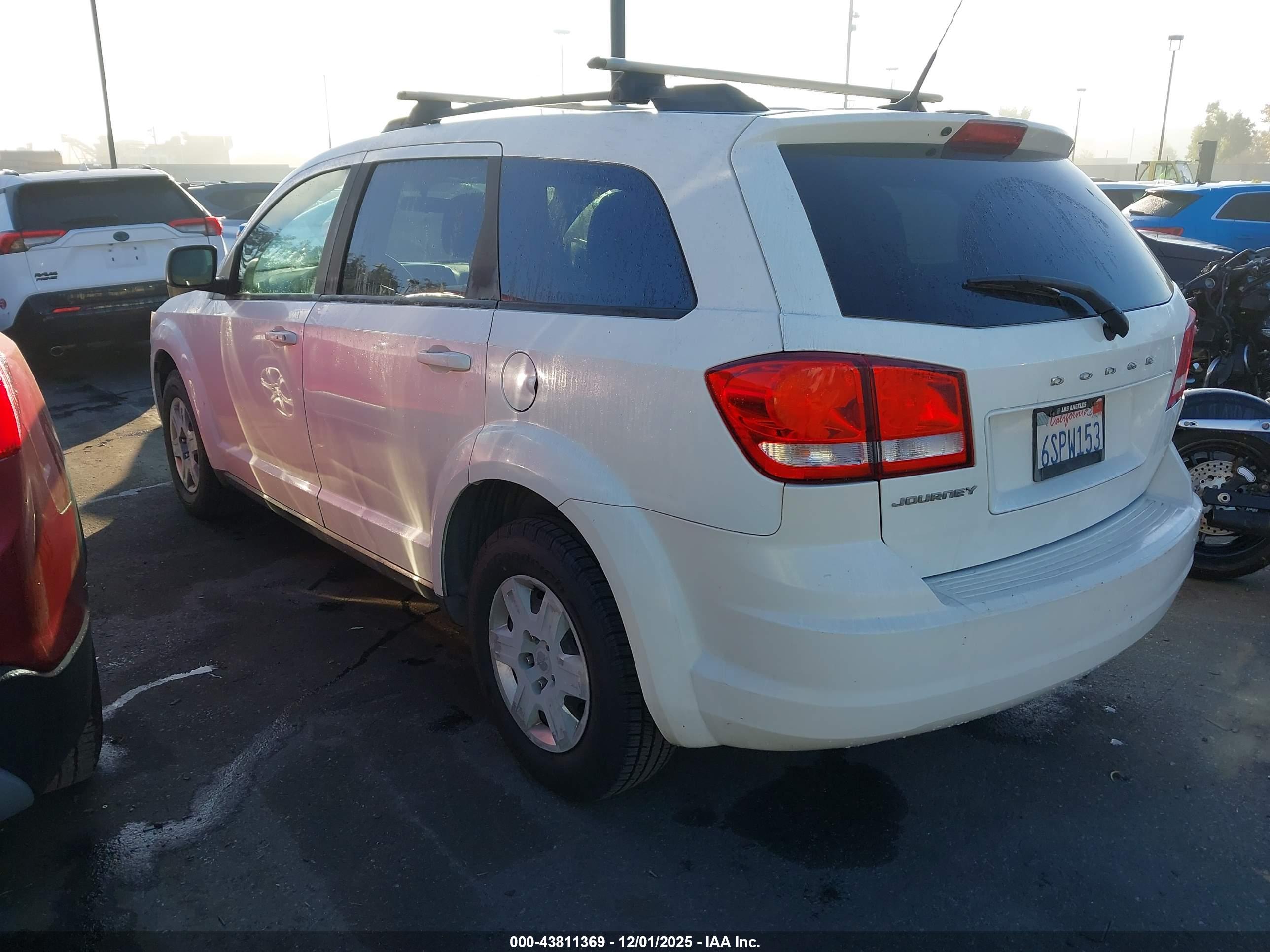 DODGE JOURNEY image 3
