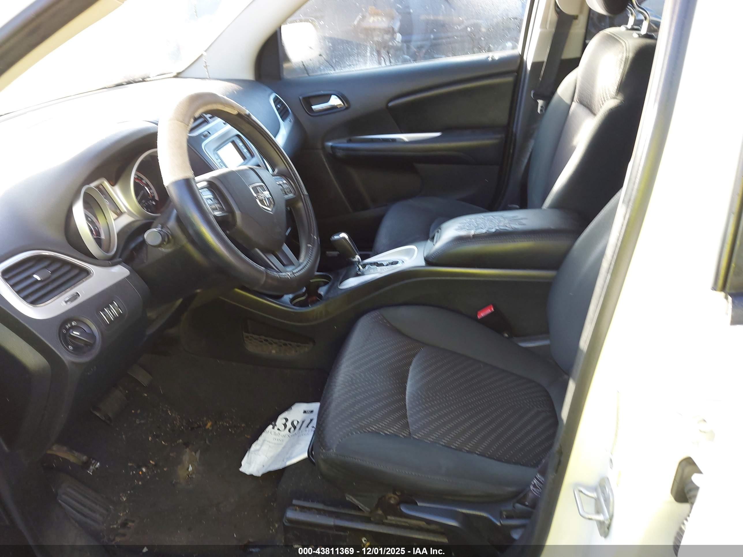 DODGE JOURNEY image 5