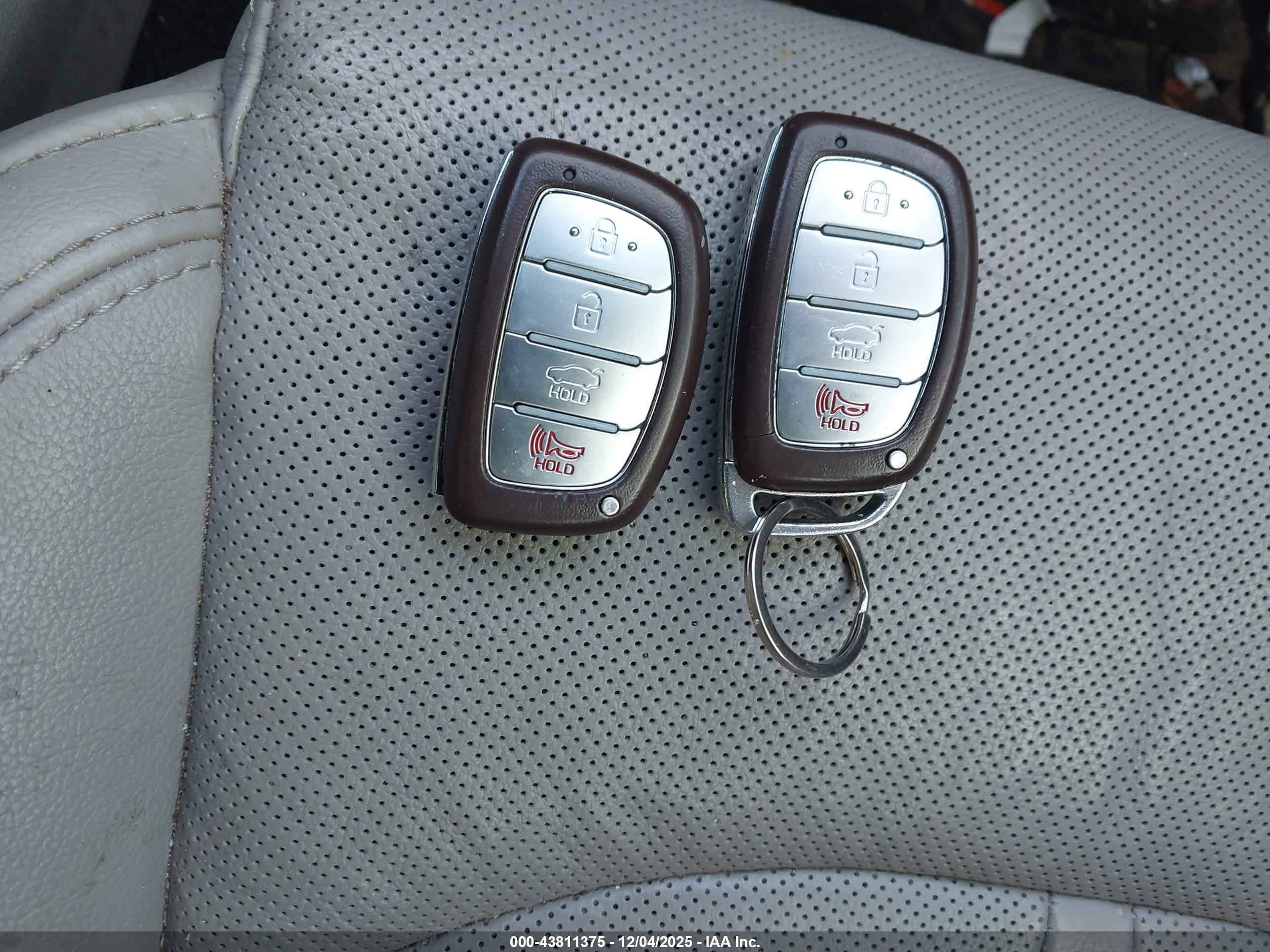 HYUNDAI SONATA image 11