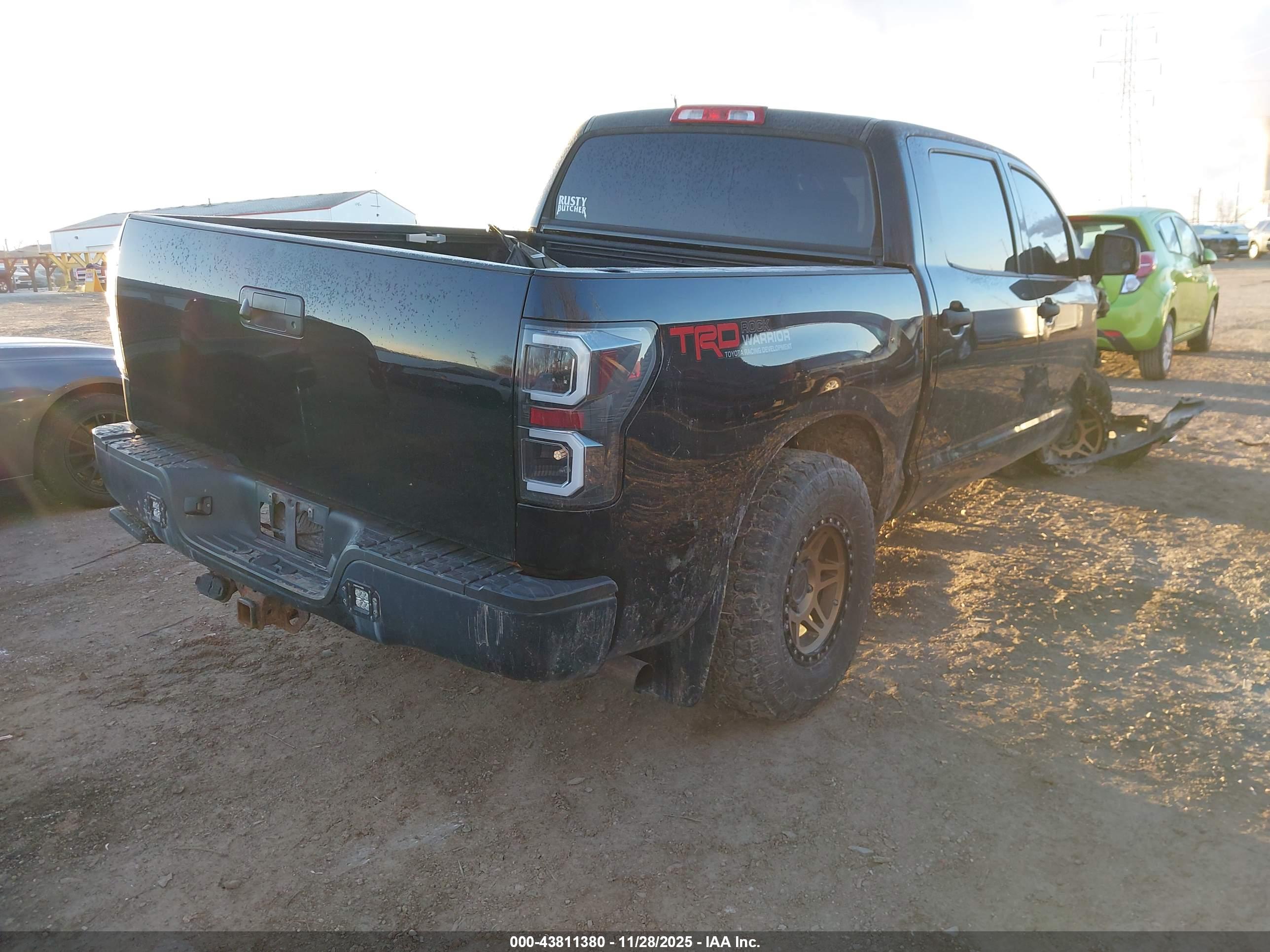 TOYOTA TUNDRA image 4