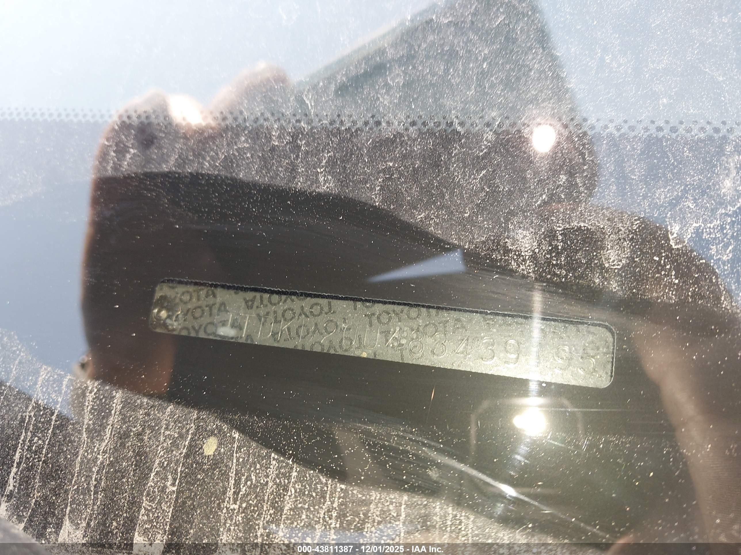 TOYOTA PRIUS image 9