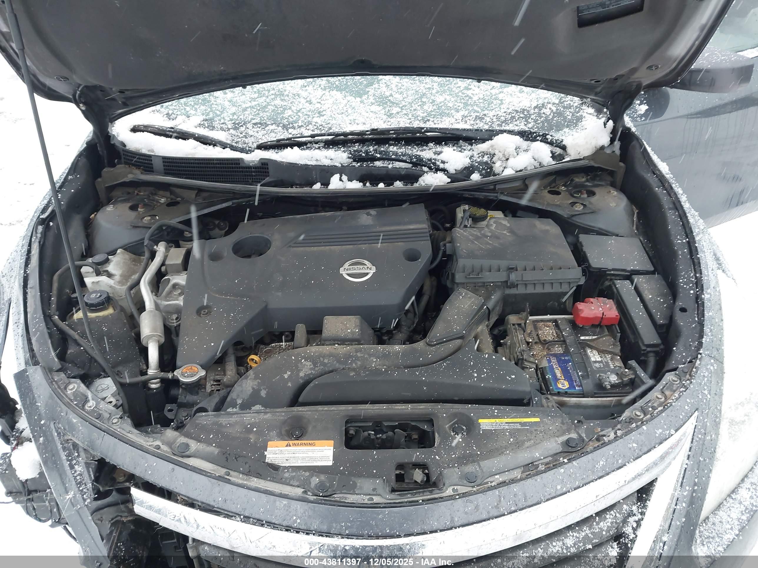 NISSAN ALTIMA image 10