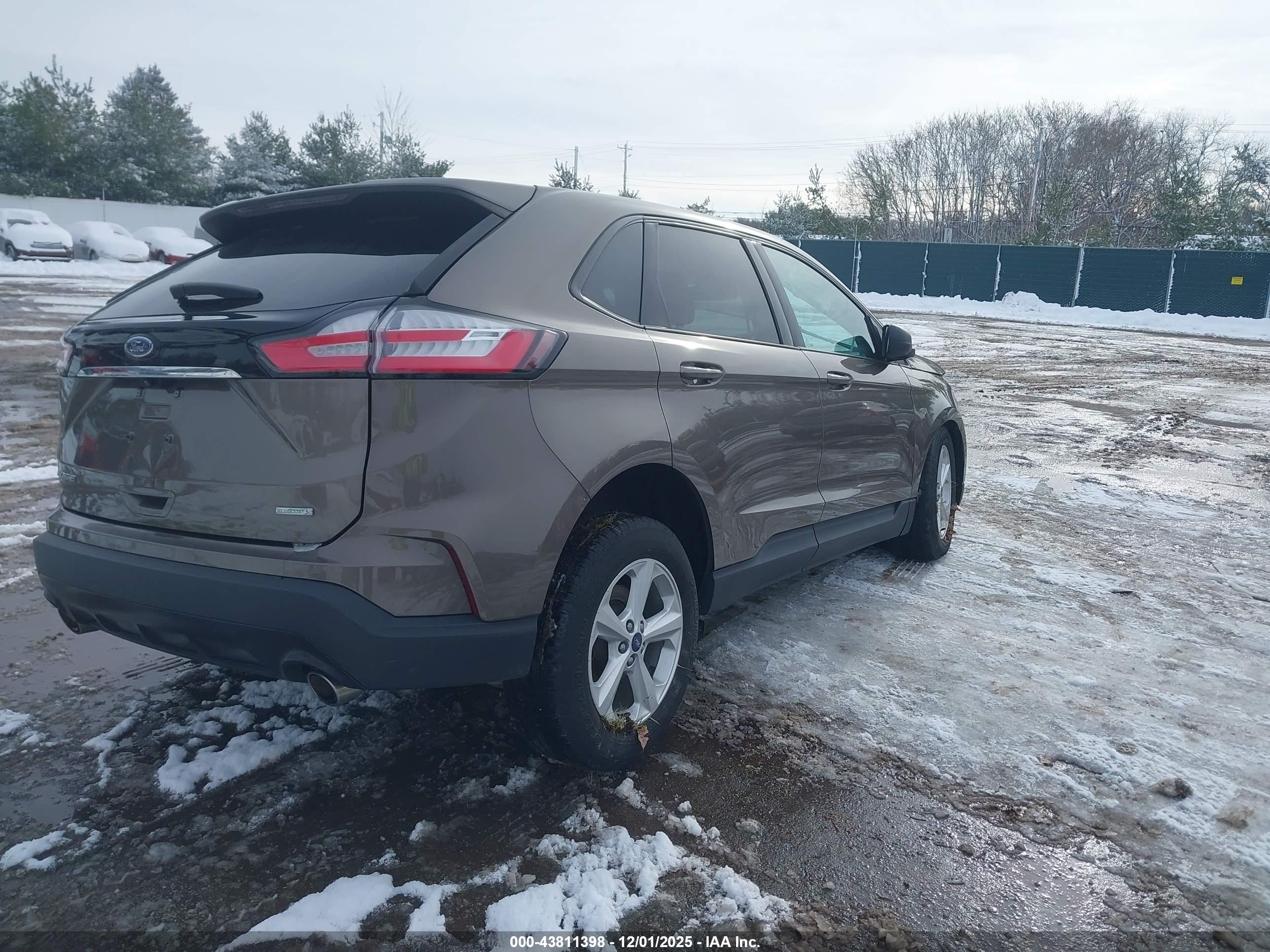 FORD EDGE image 4
