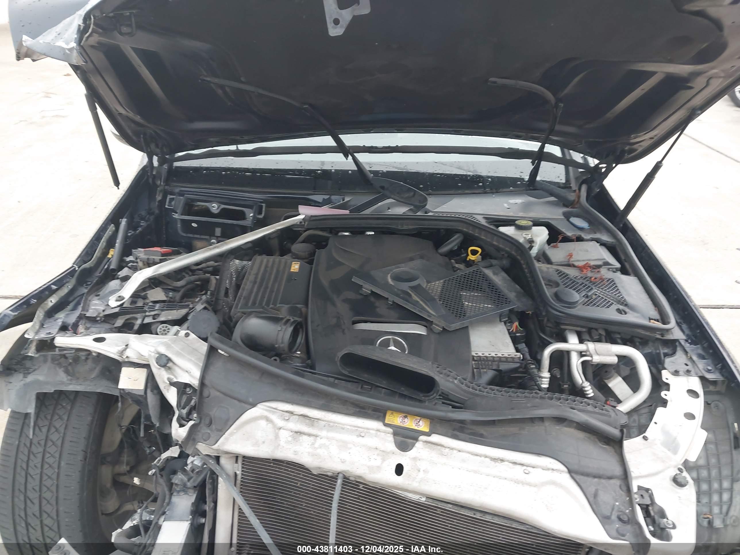 MERCEDES-BENZ C image 10