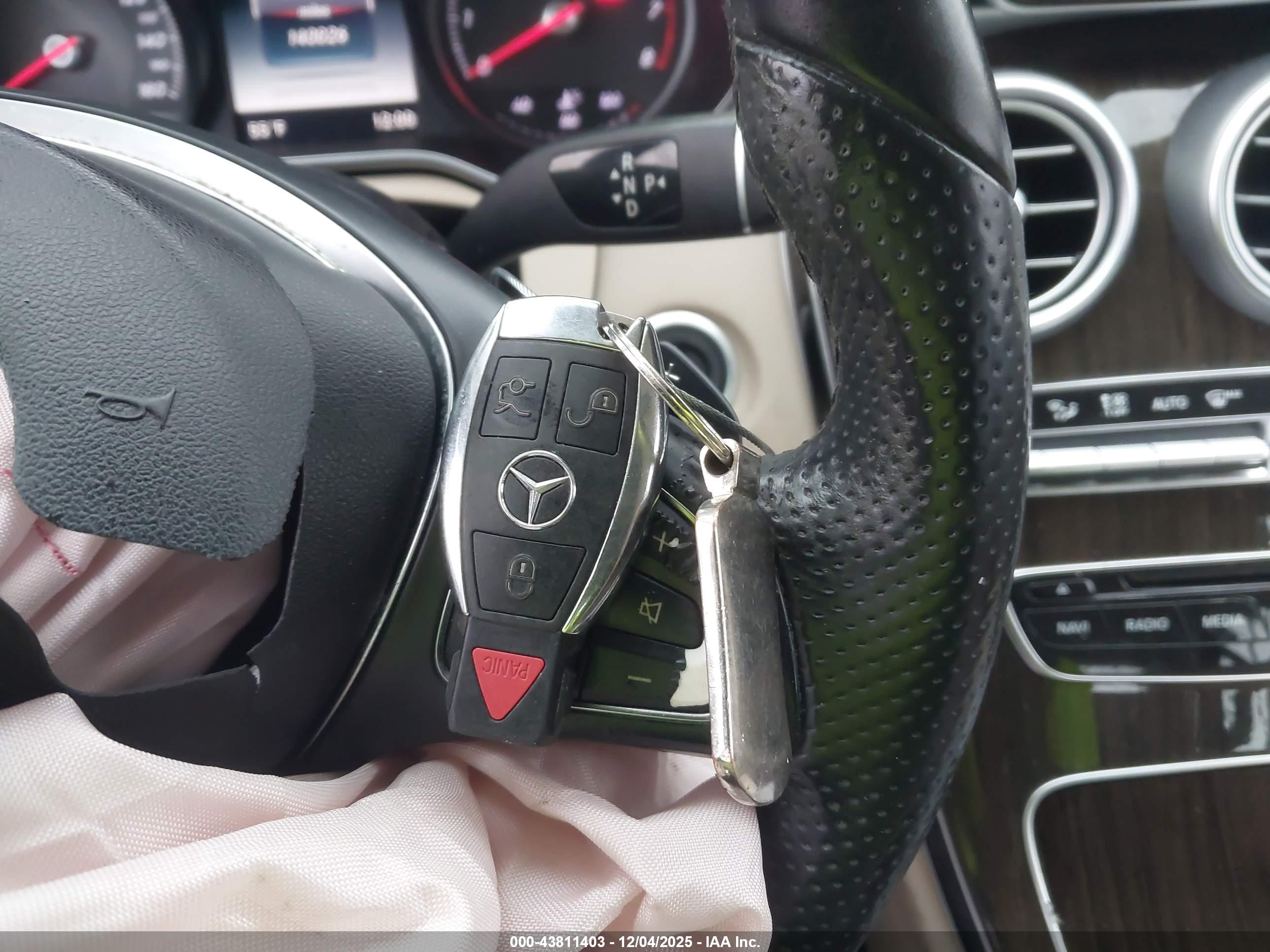 MERCEDES-BENZ C image 11