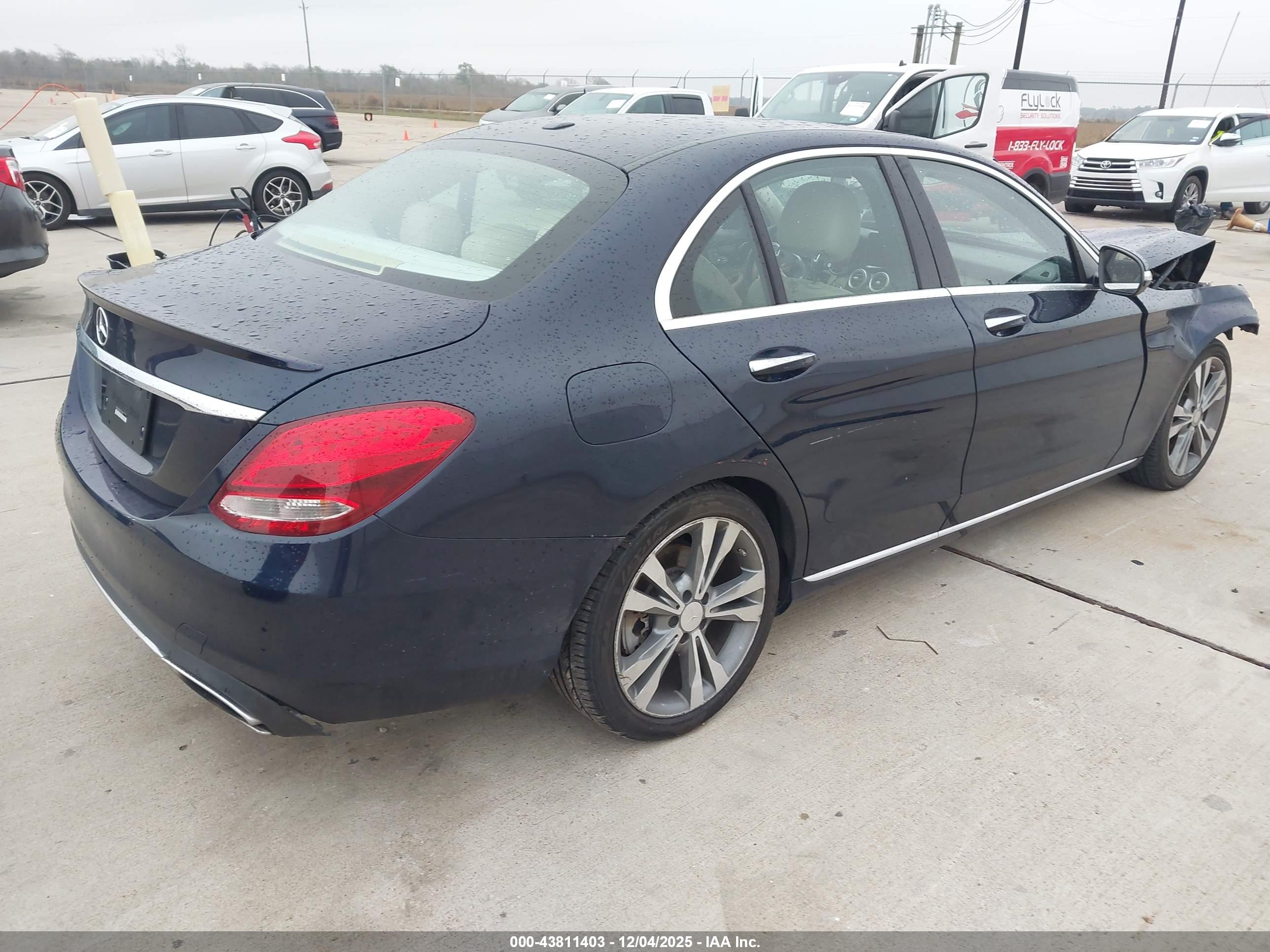MERCEDES-BENZ C image 4