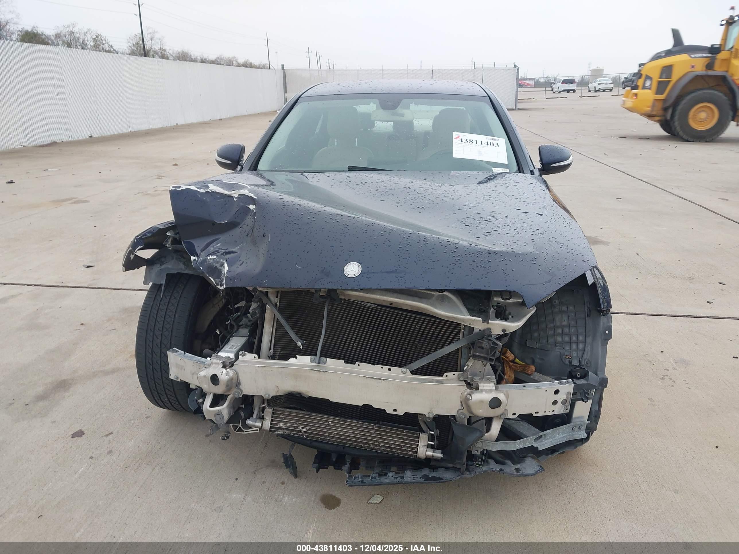 MERCEDES-BENZ C image 6