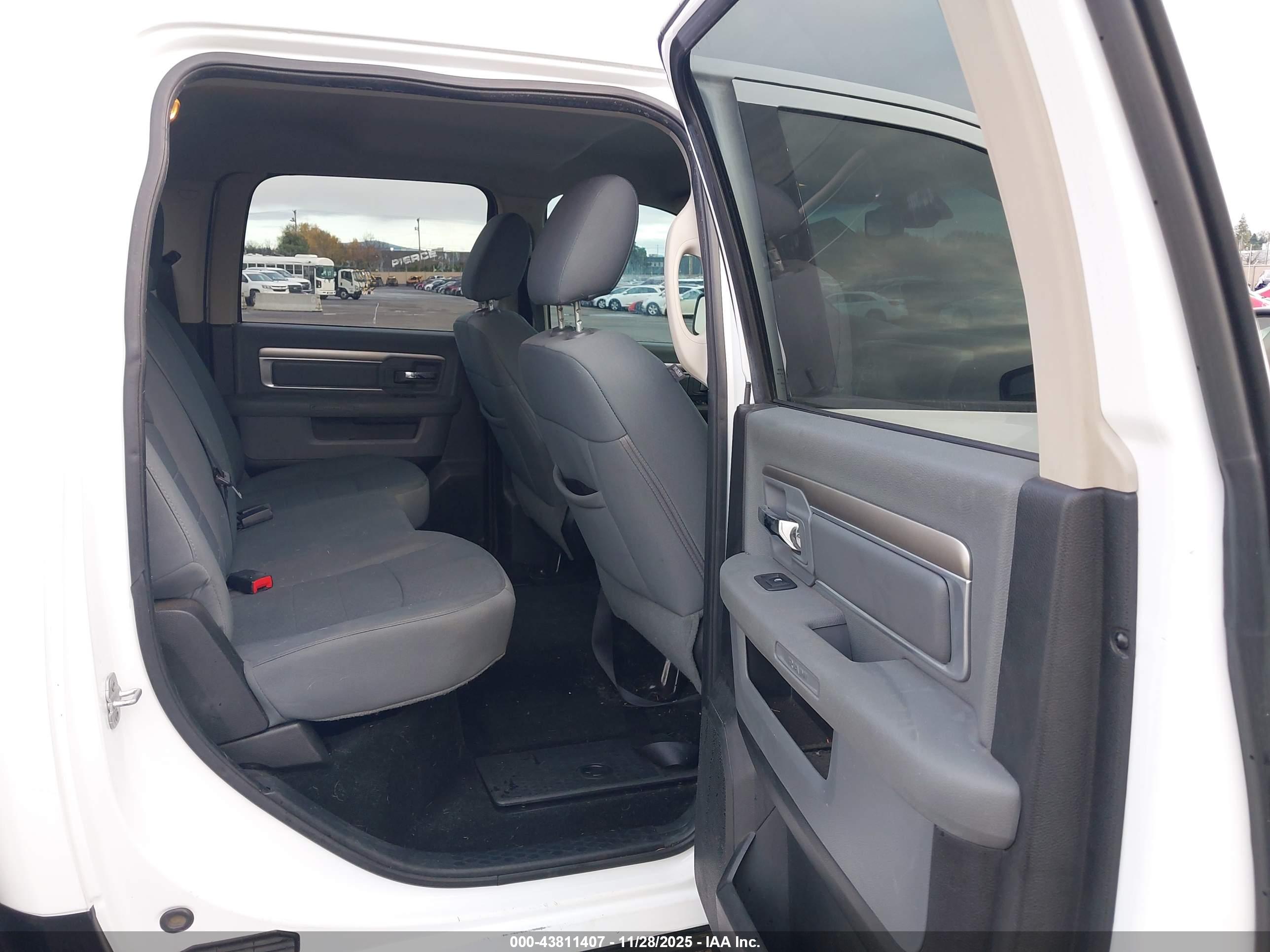 RAM 1500 image 8