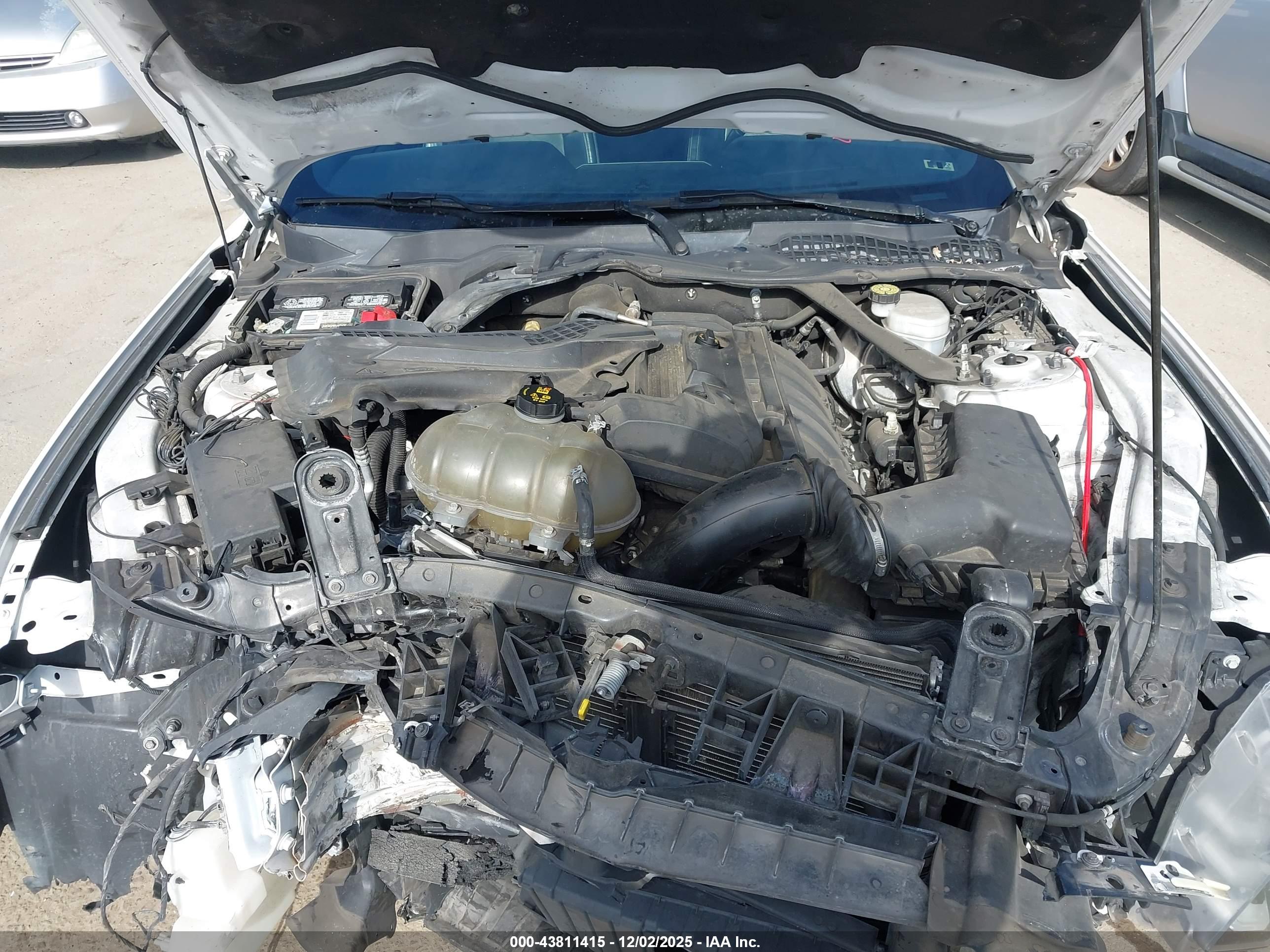 FORD MUSTANG image 10