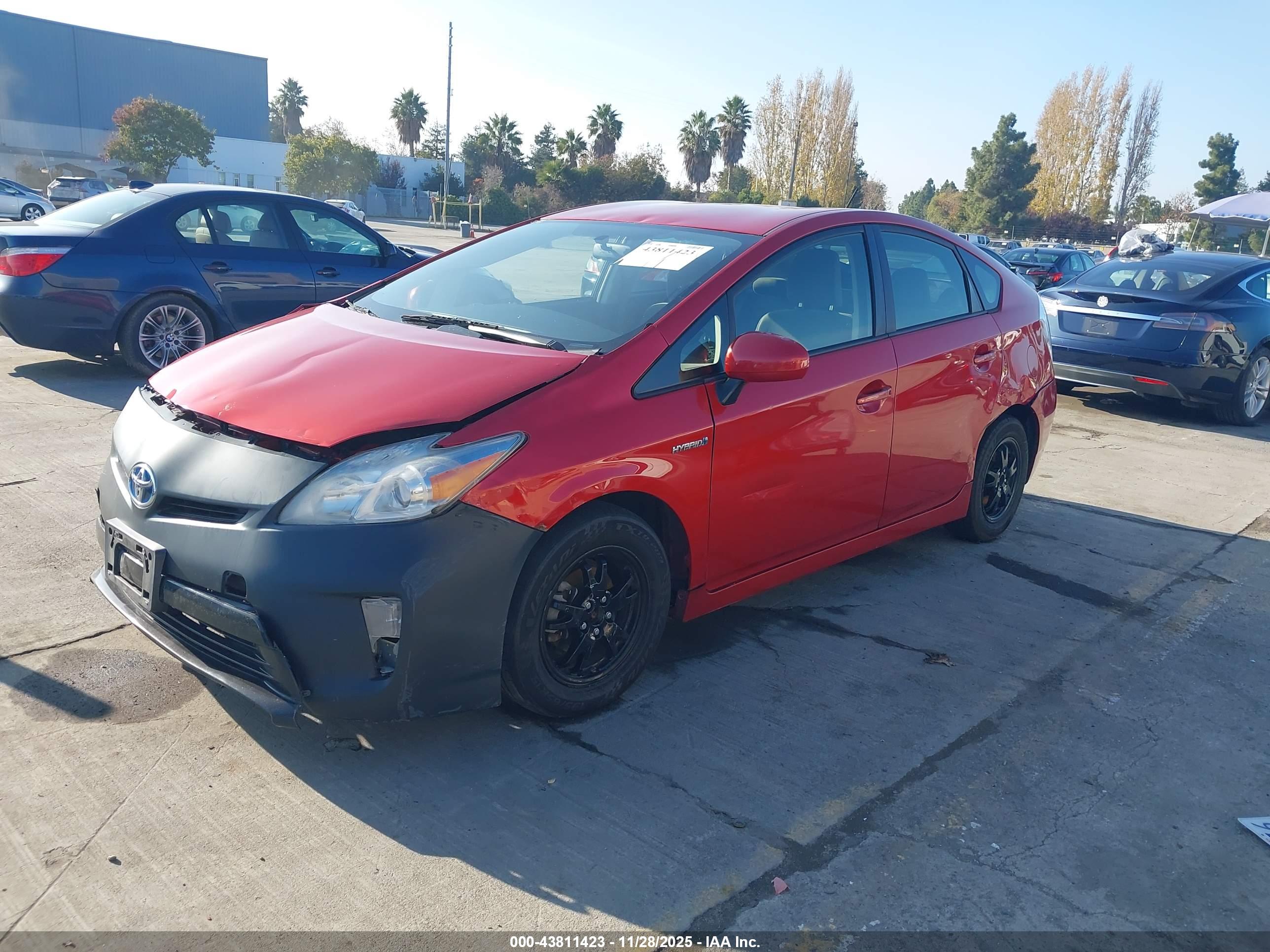 TOYOTA PRIUS image 2