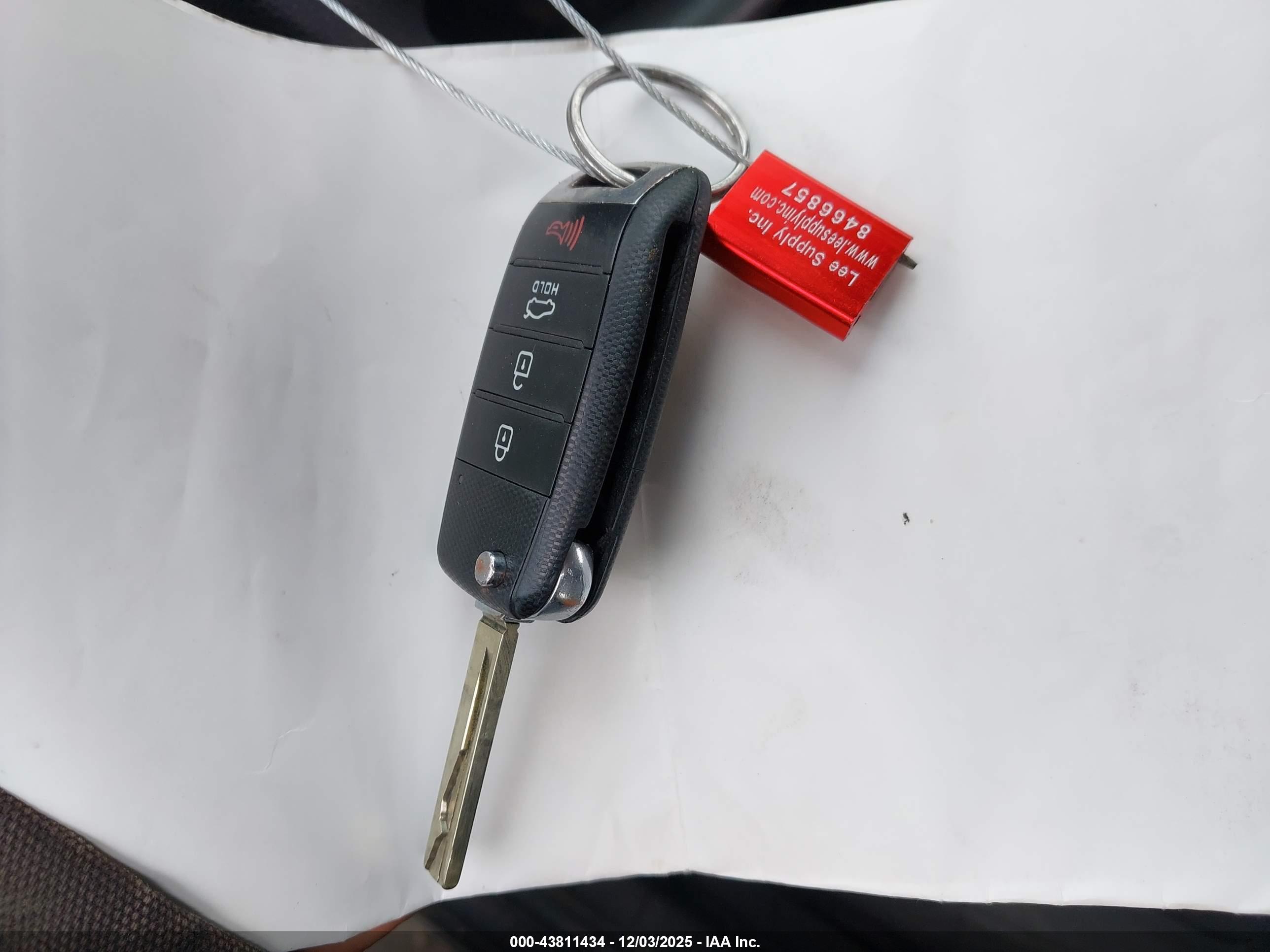 KIA SORENTO image 11