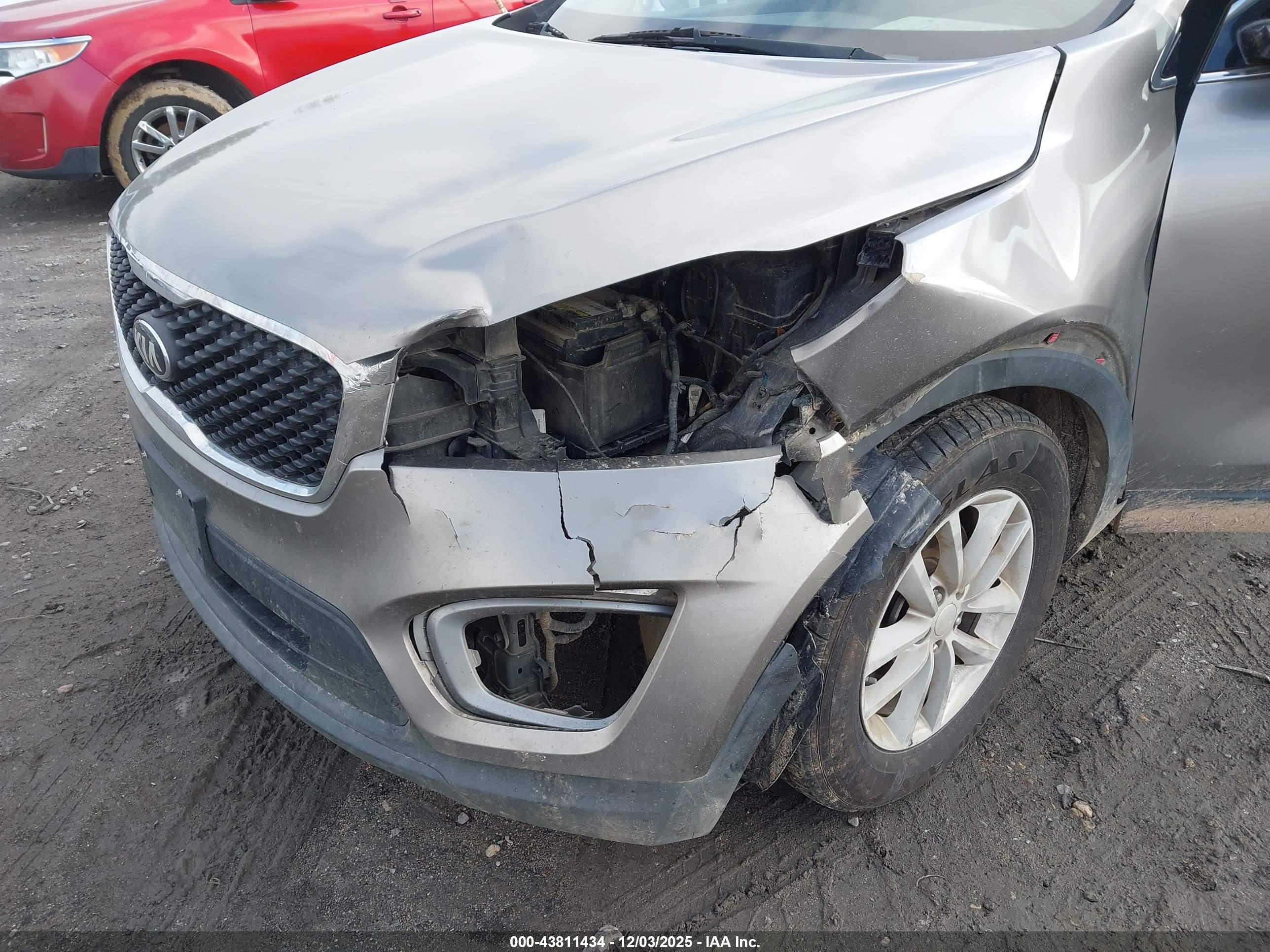 KIA SORENTO image 6