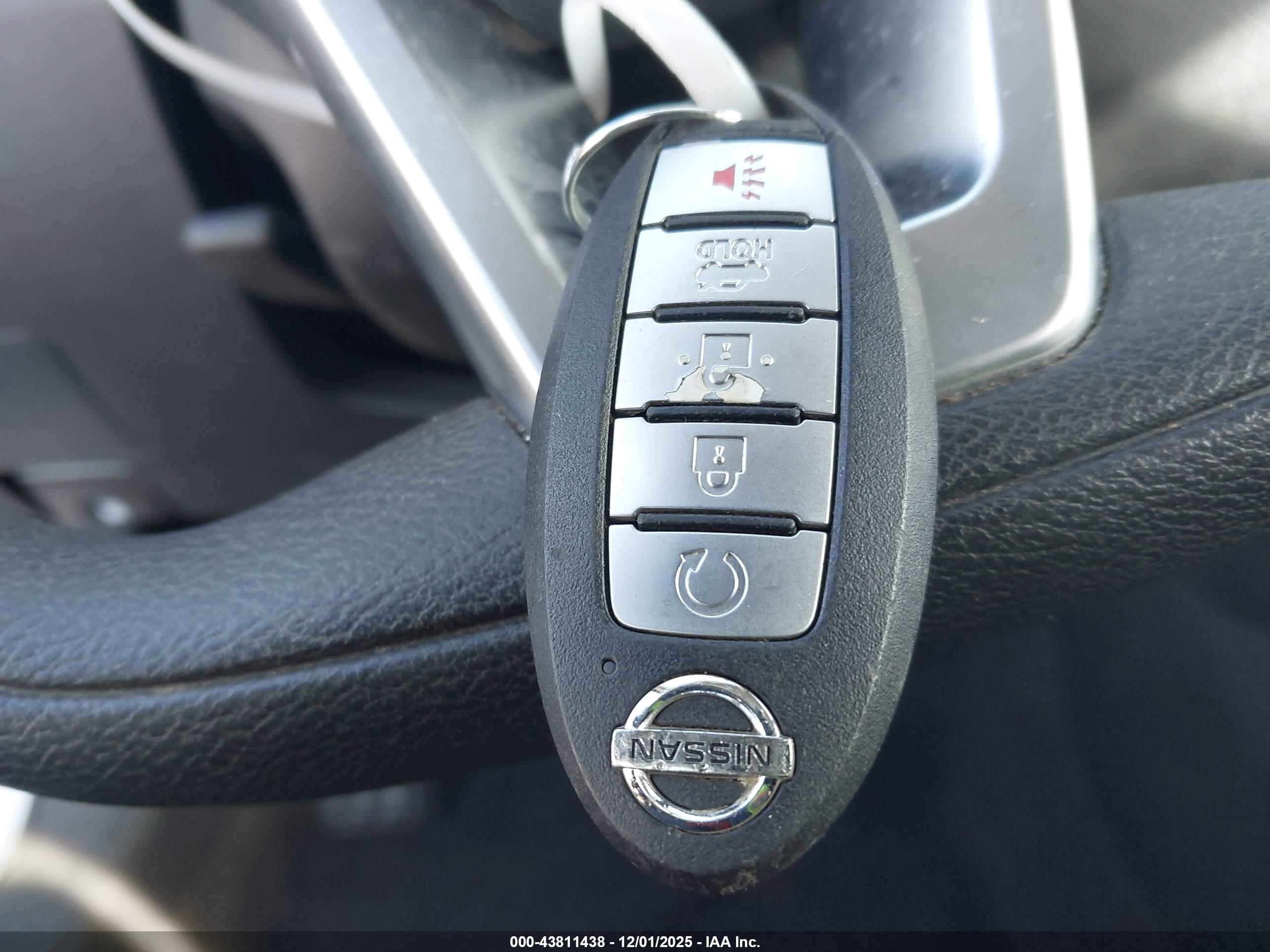 NISSAN ALTIMA image 11