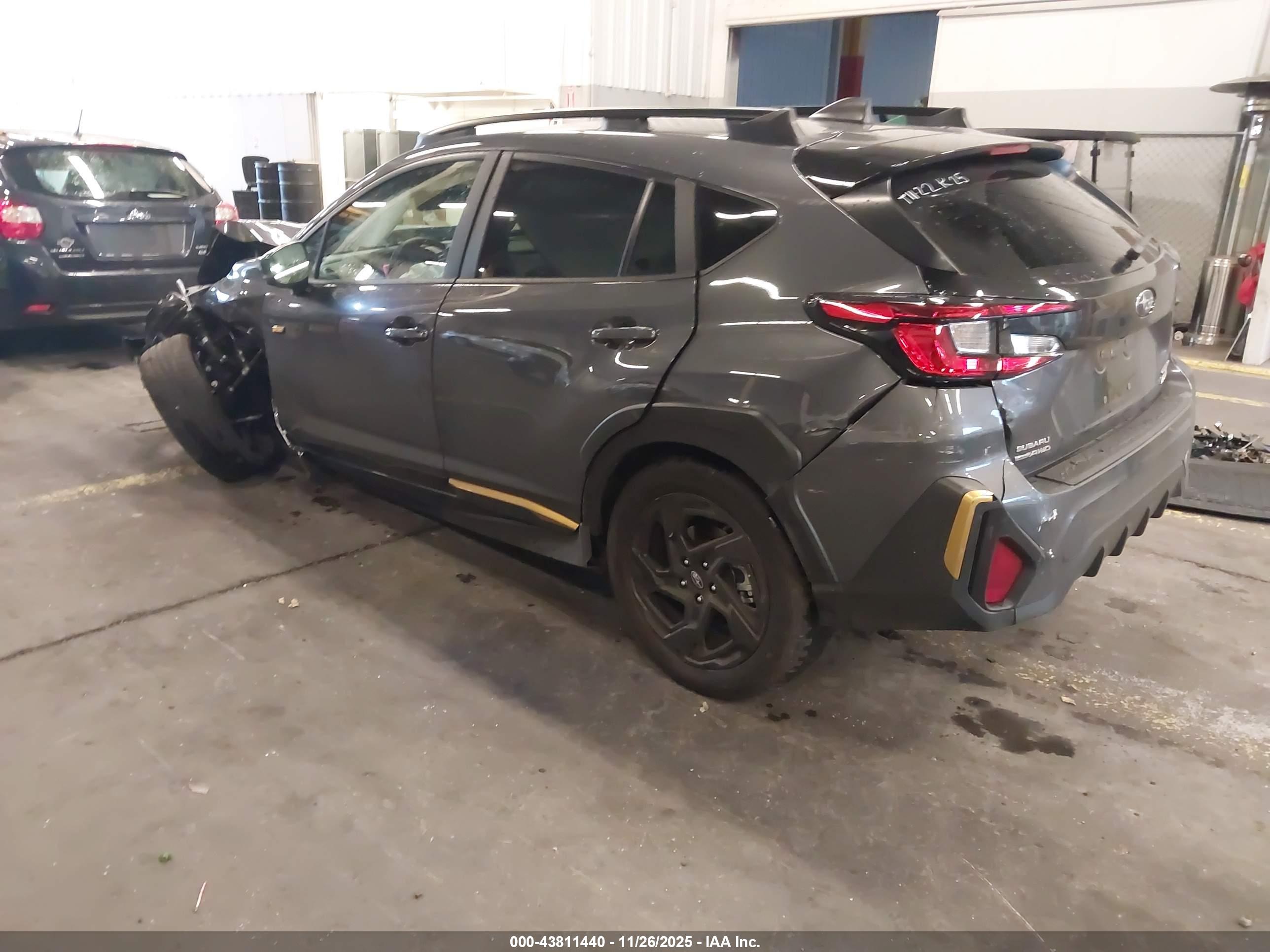 SUBARU CROSSTREK image 3