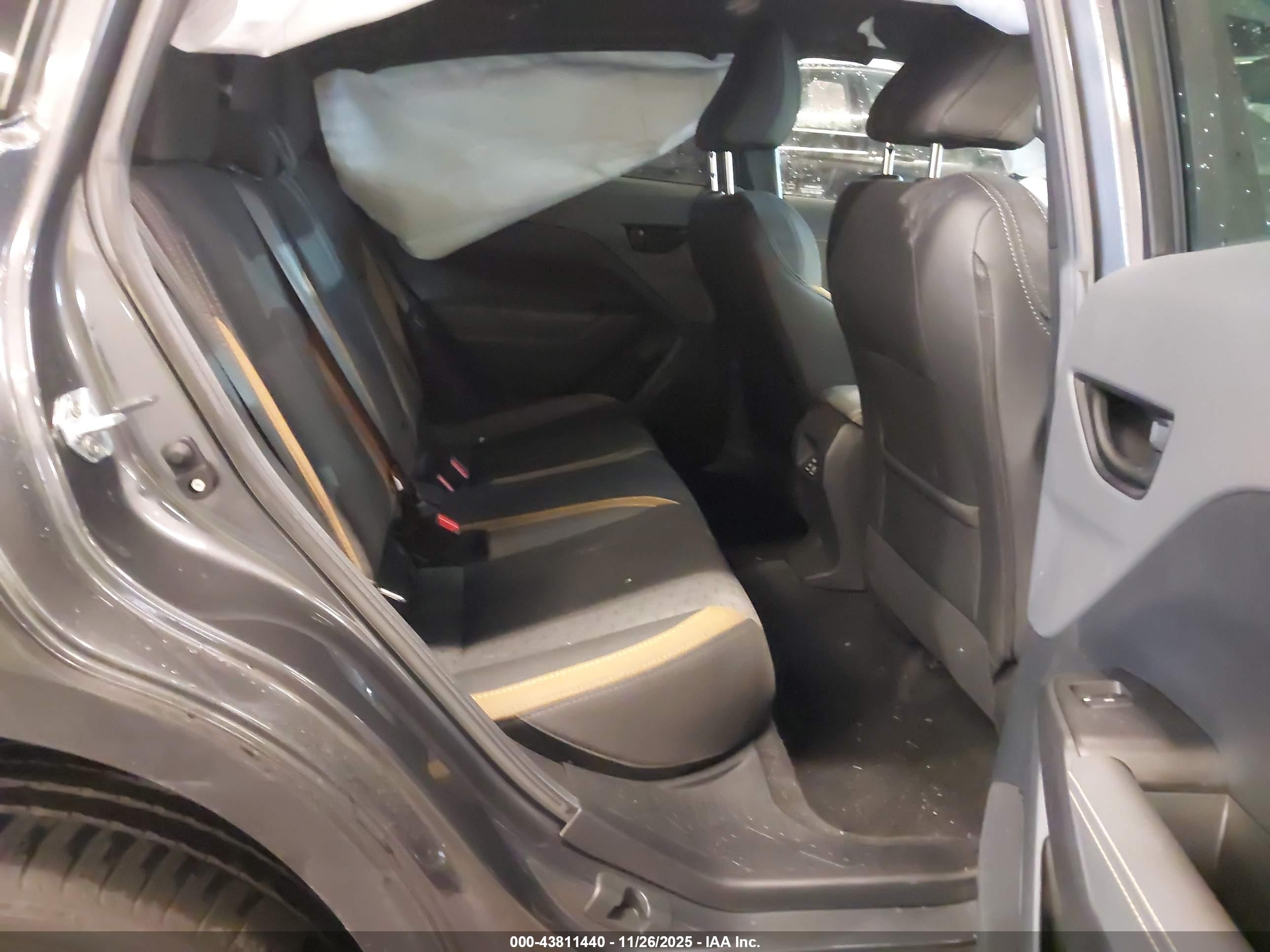 SUBARU CROSSTREK image 8