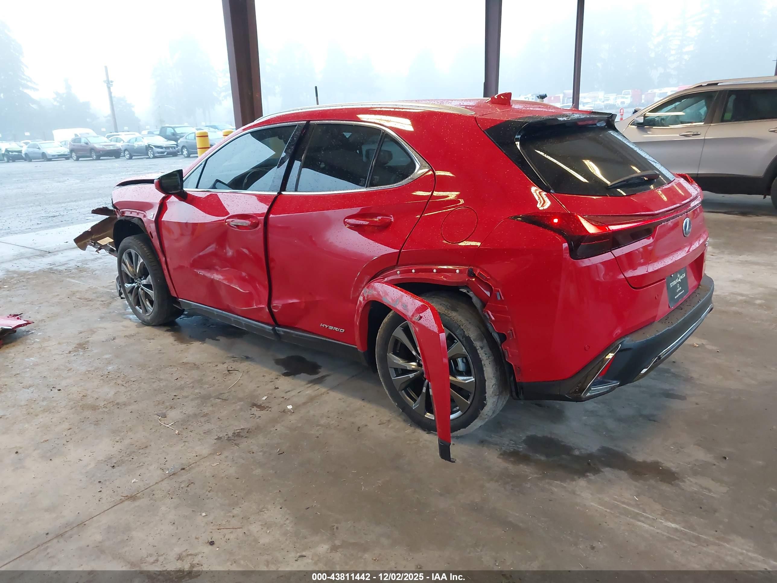 LEXUS UX image 3