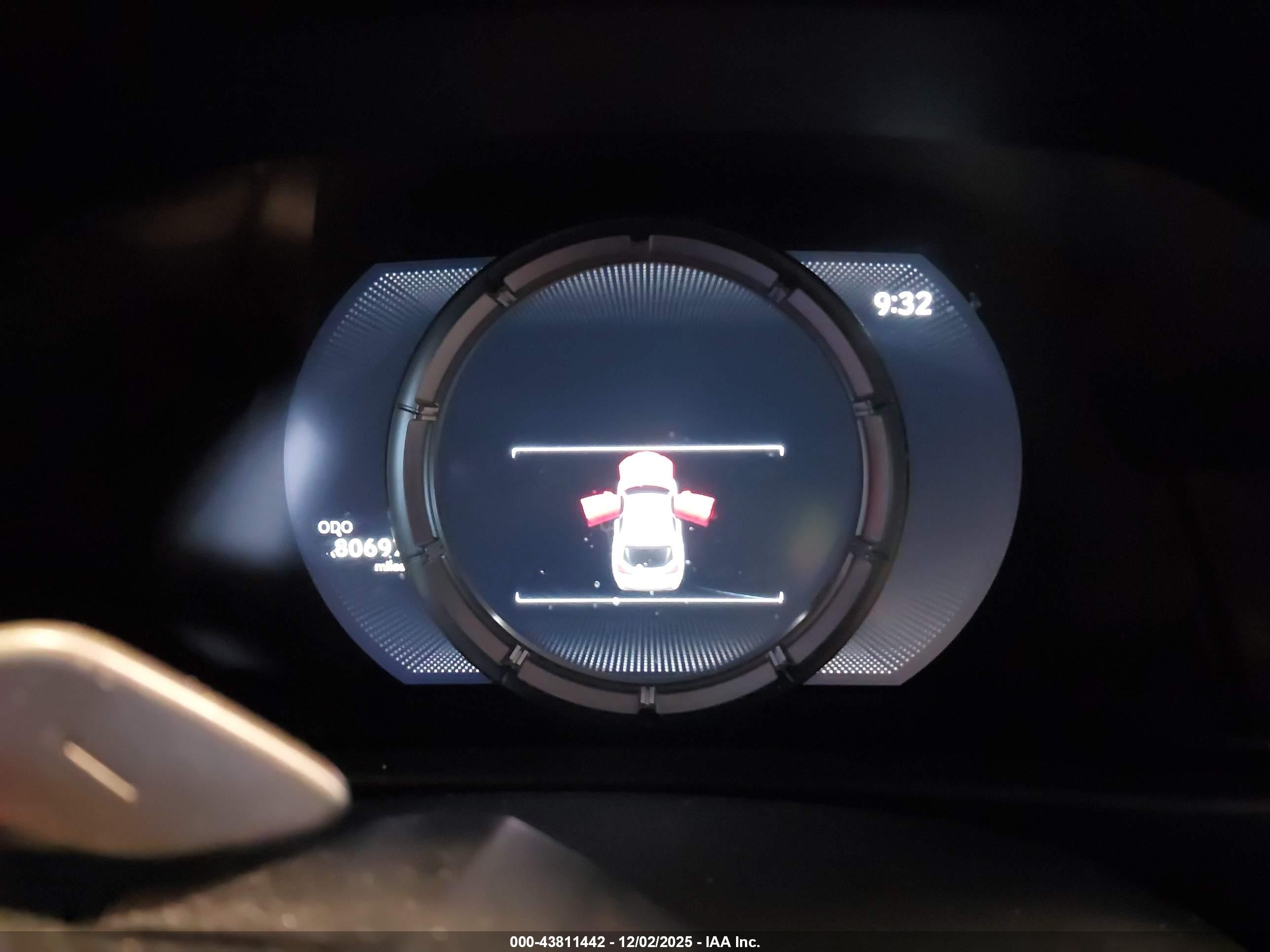 LEXUS UX image 7