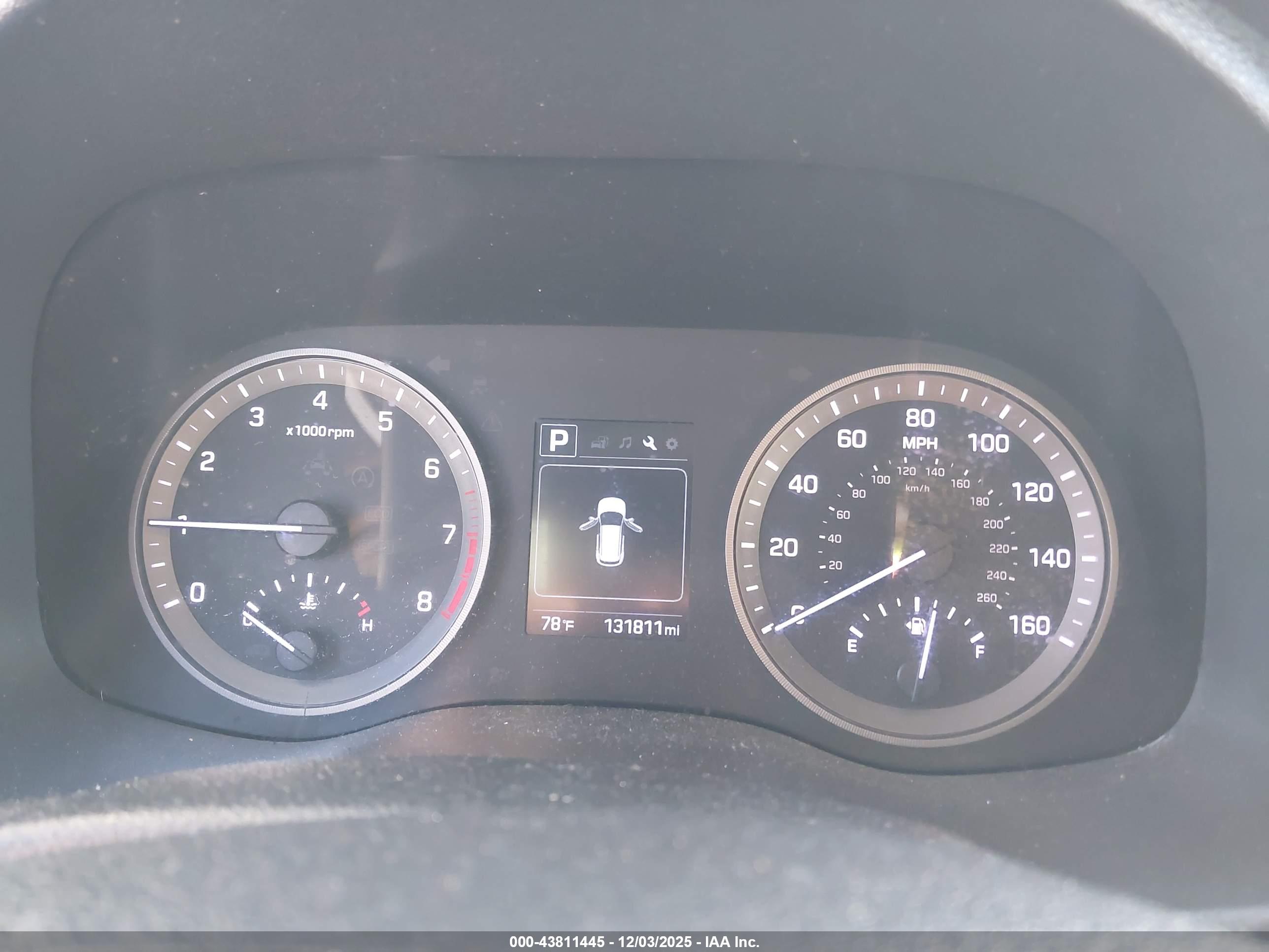 HYUNDAI TUCSON image 7