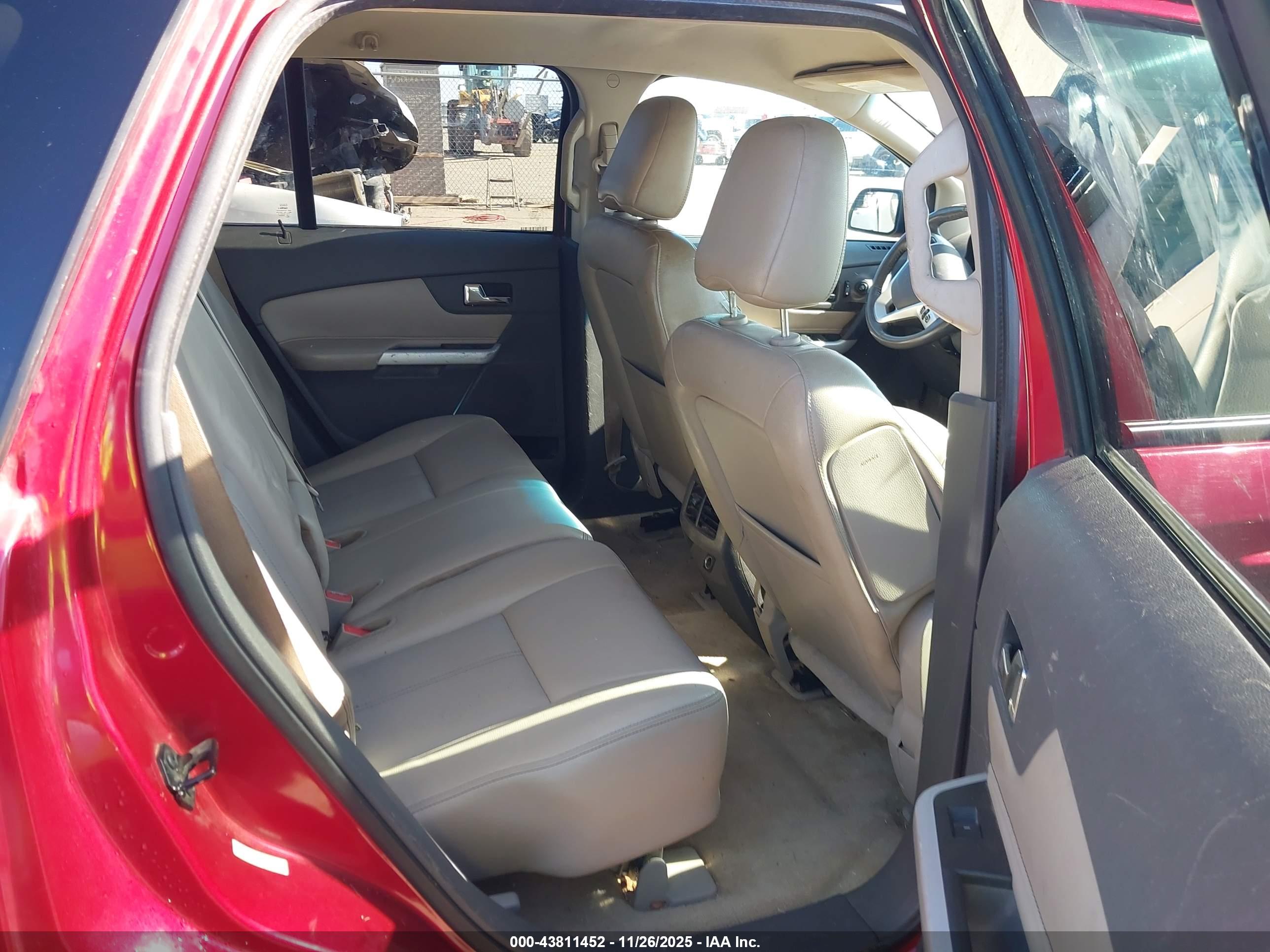 FORD EDGE image 8