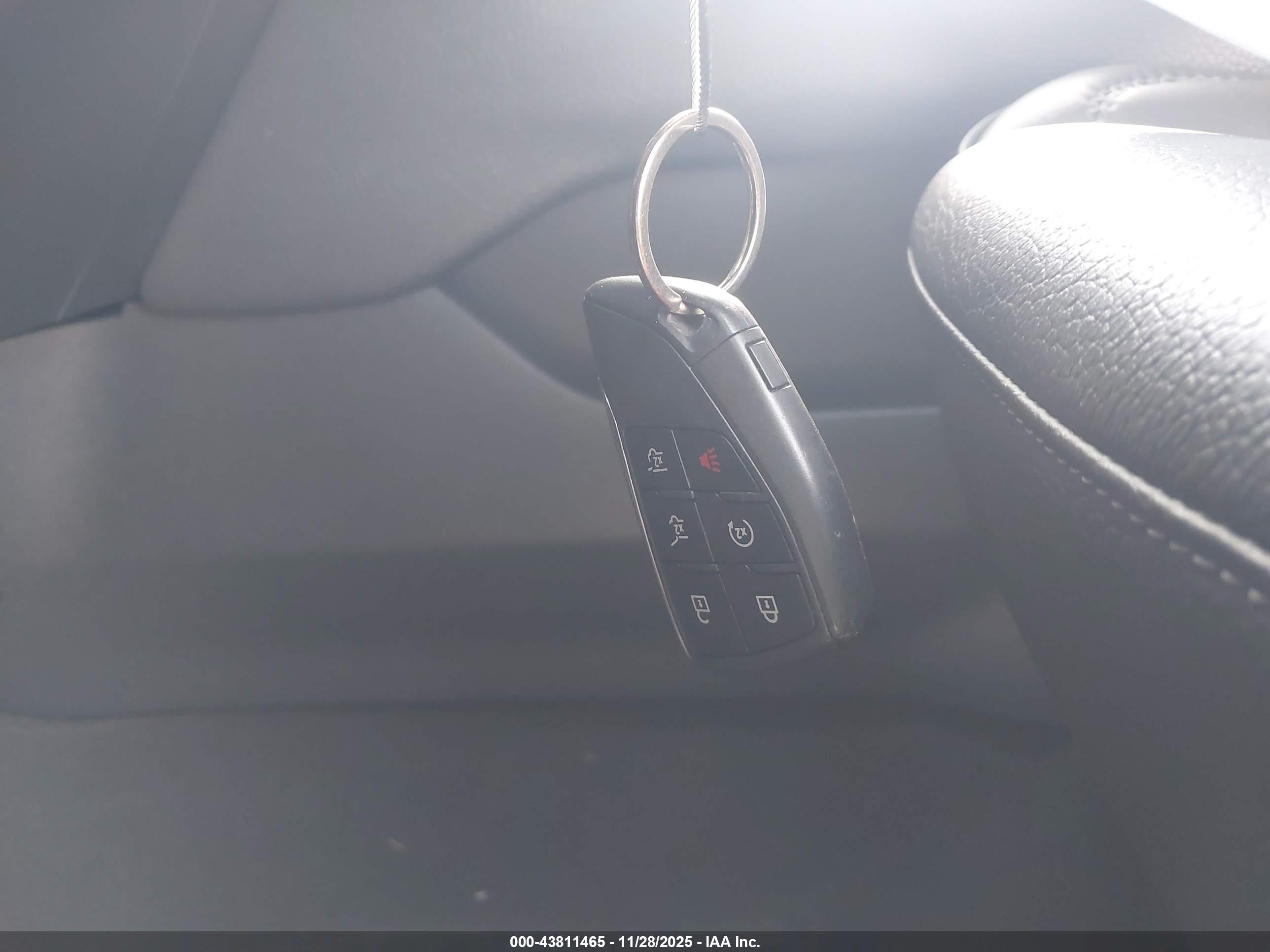 GMC YUKON image 11