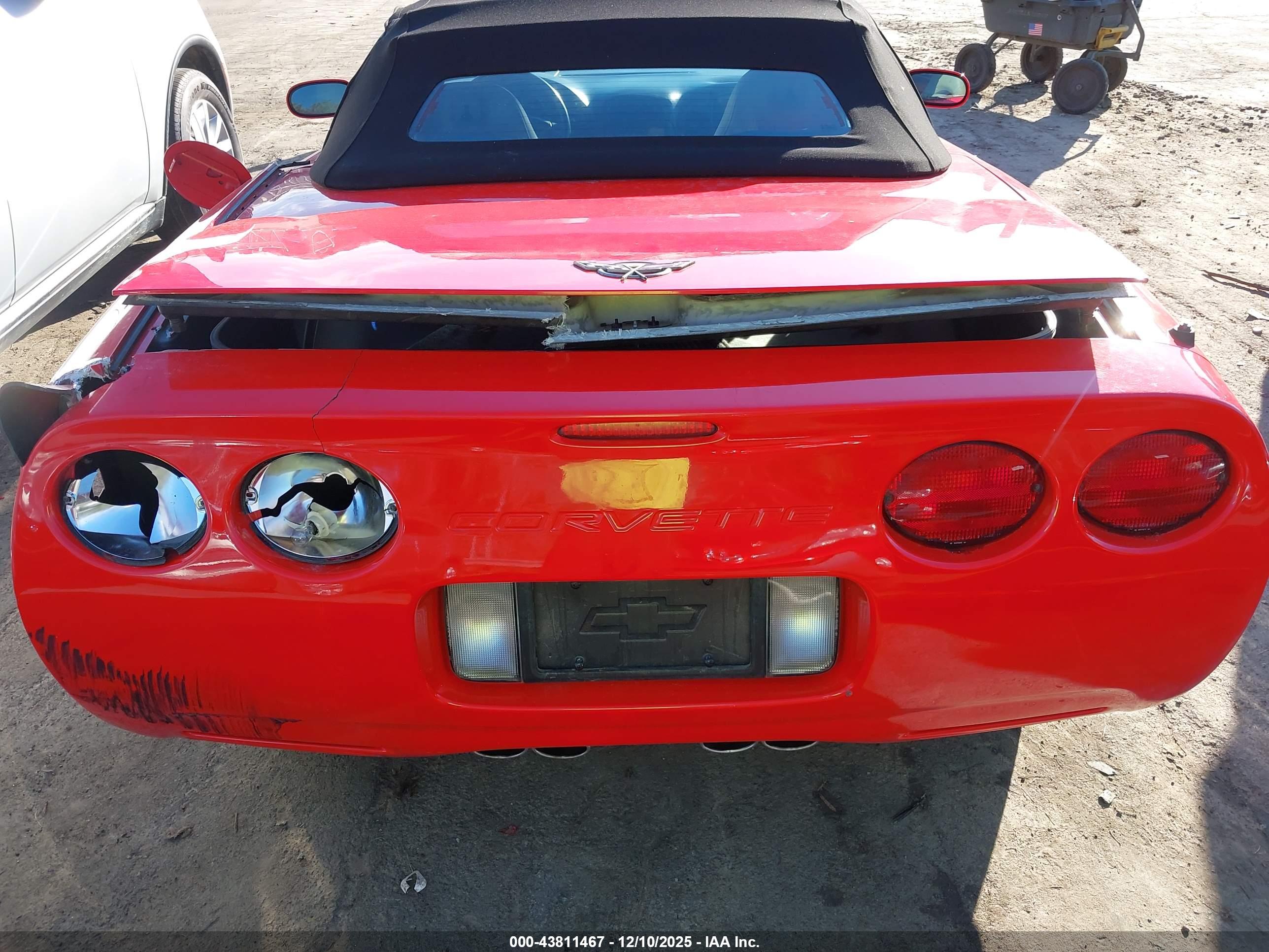 CHEVROLET CORVETTE image 6