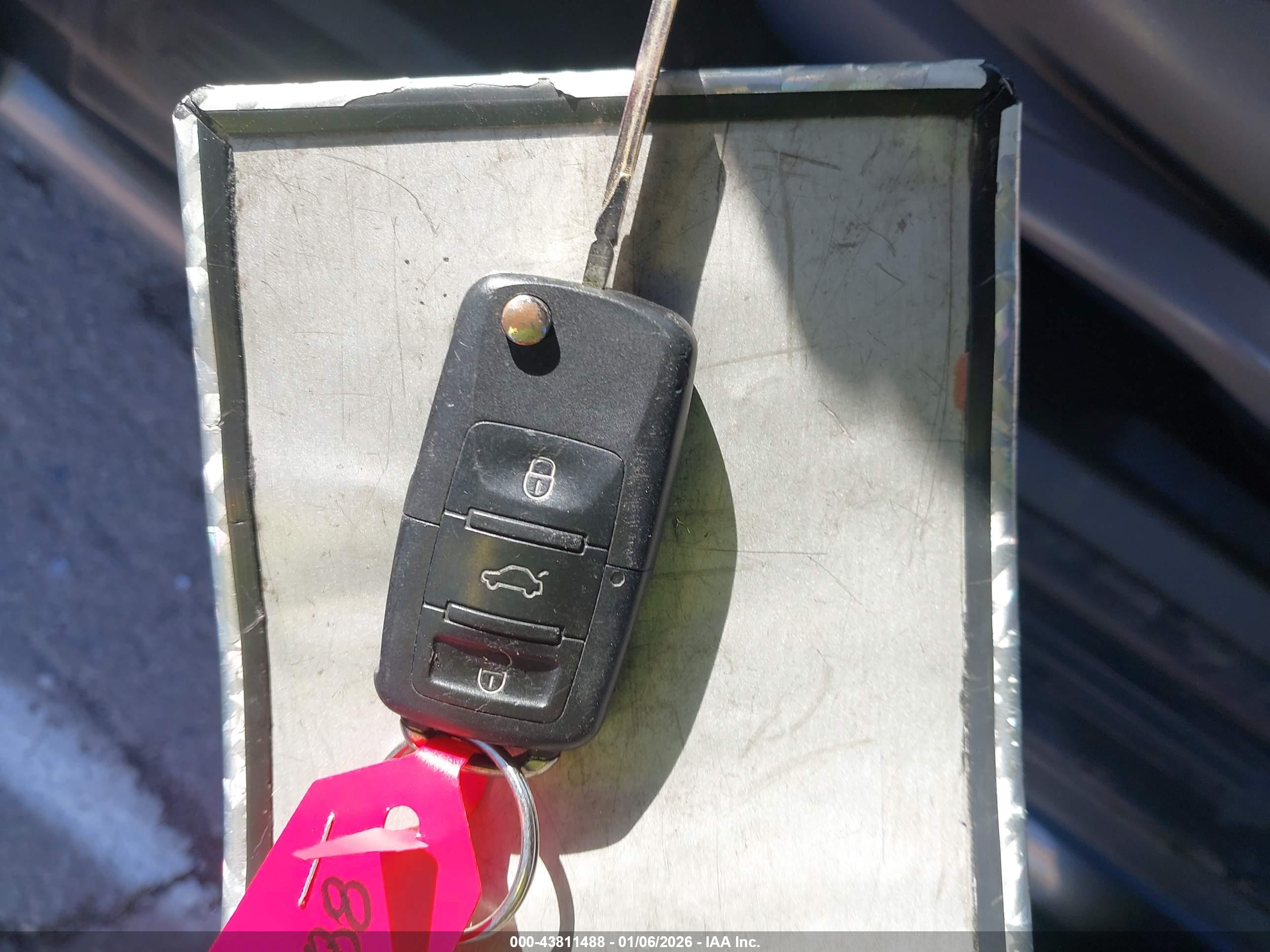 VOLKSWAGEN NEW image 11